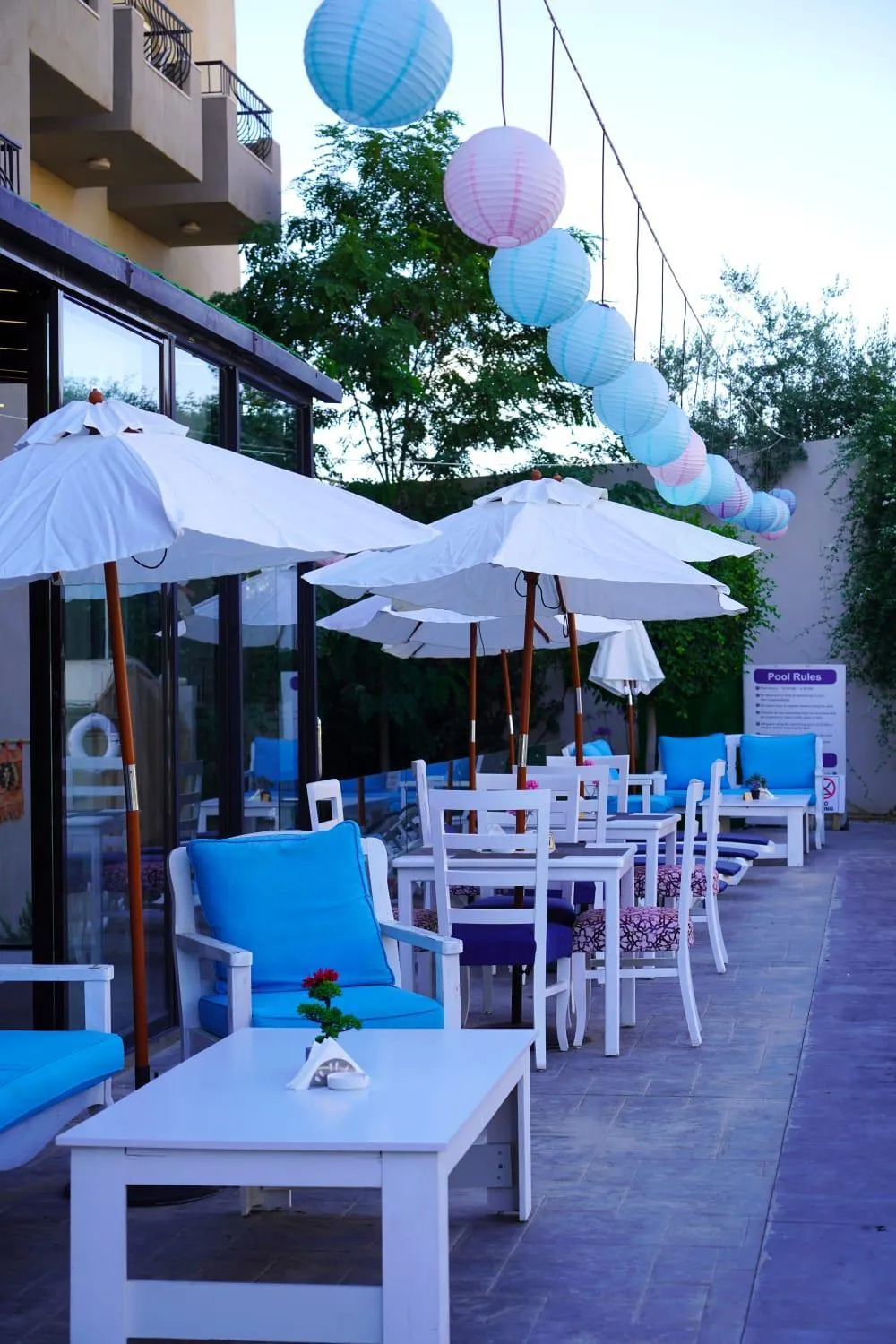 Restaurant/places to eat in Aitch Boutique Hotel - an LIH Hotel