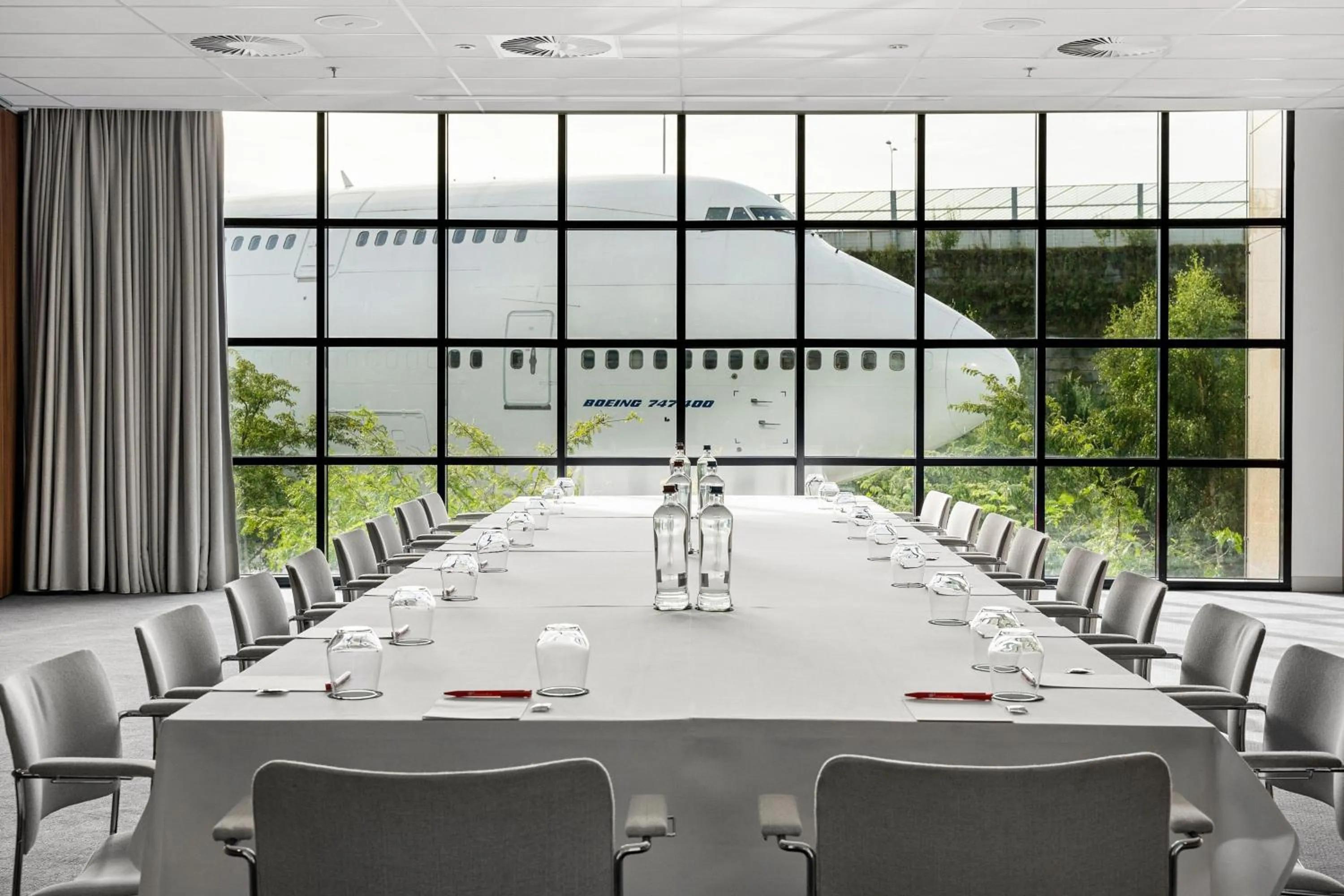 Meeting/conference room in Corendon Apartments Amsterdam Schiphol Airport