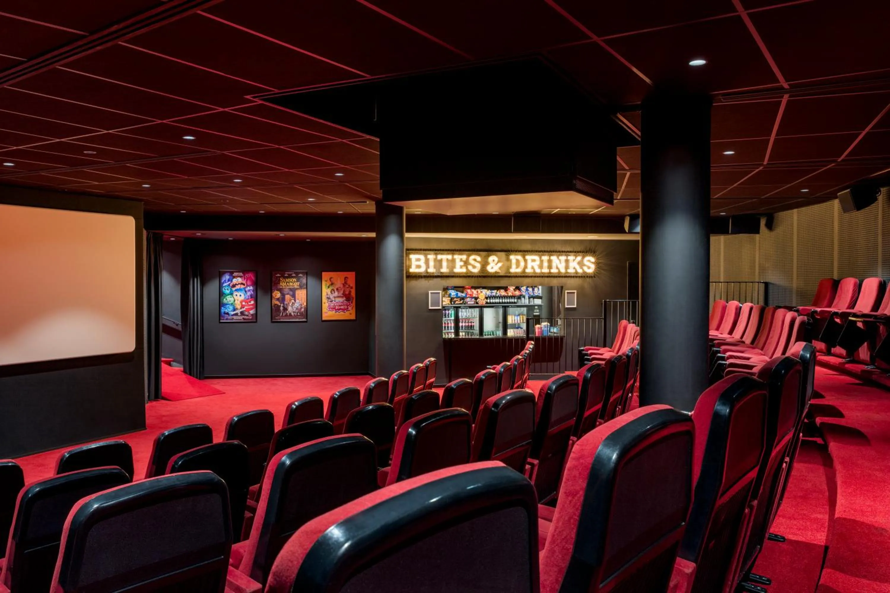 Entertainment in Corendon Apartments Amsterdam Schiphol Airport