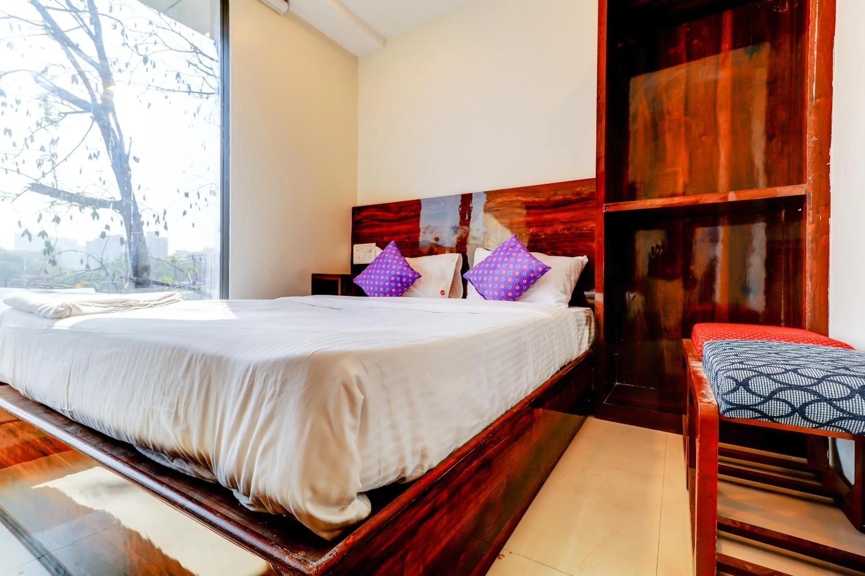 Bedroom, Bed in Hotel Prime Inn, Andheri West - Near Mumbai International Airport