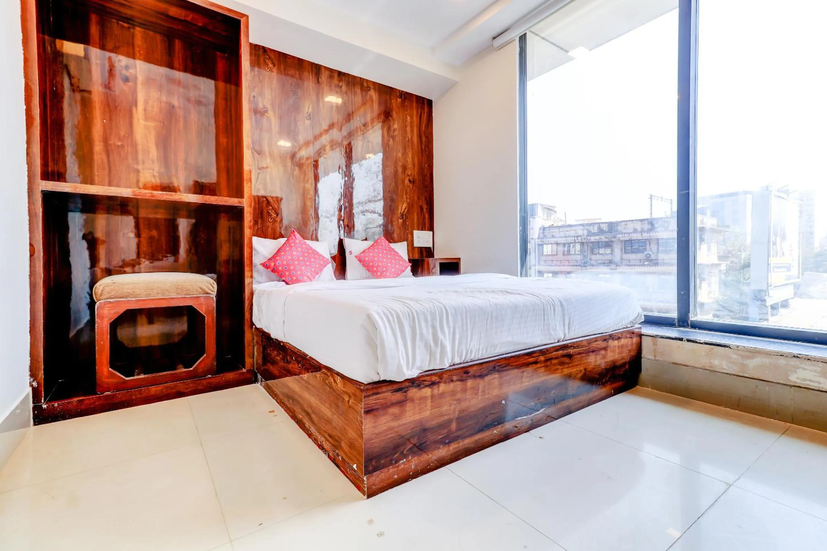 Bed in Hotel Prime Inn, Andheri West - Near Mumbai International Airport