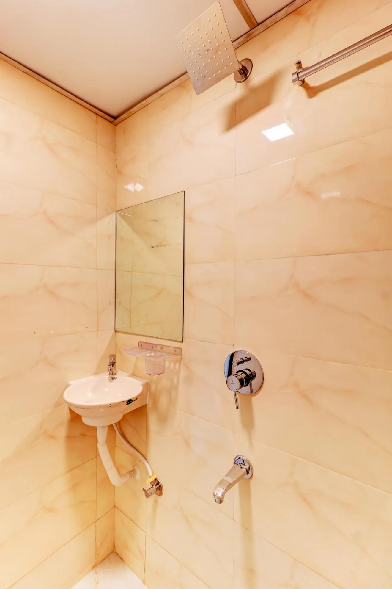 Bathroom in Hotel Prime Inn, Andheri West - Near Mumbai International Airport