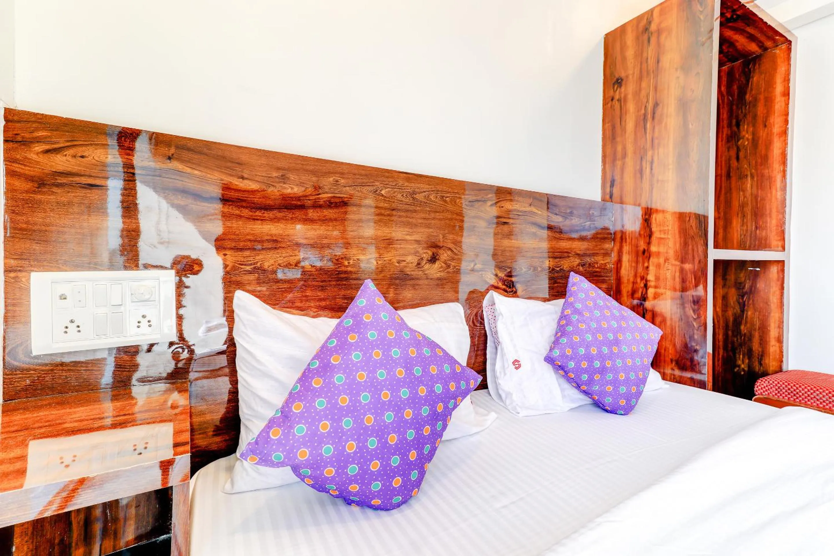 Bedroom, Bed in Hotel Prime Inn, Andheri West - Near Mumbai International Airport