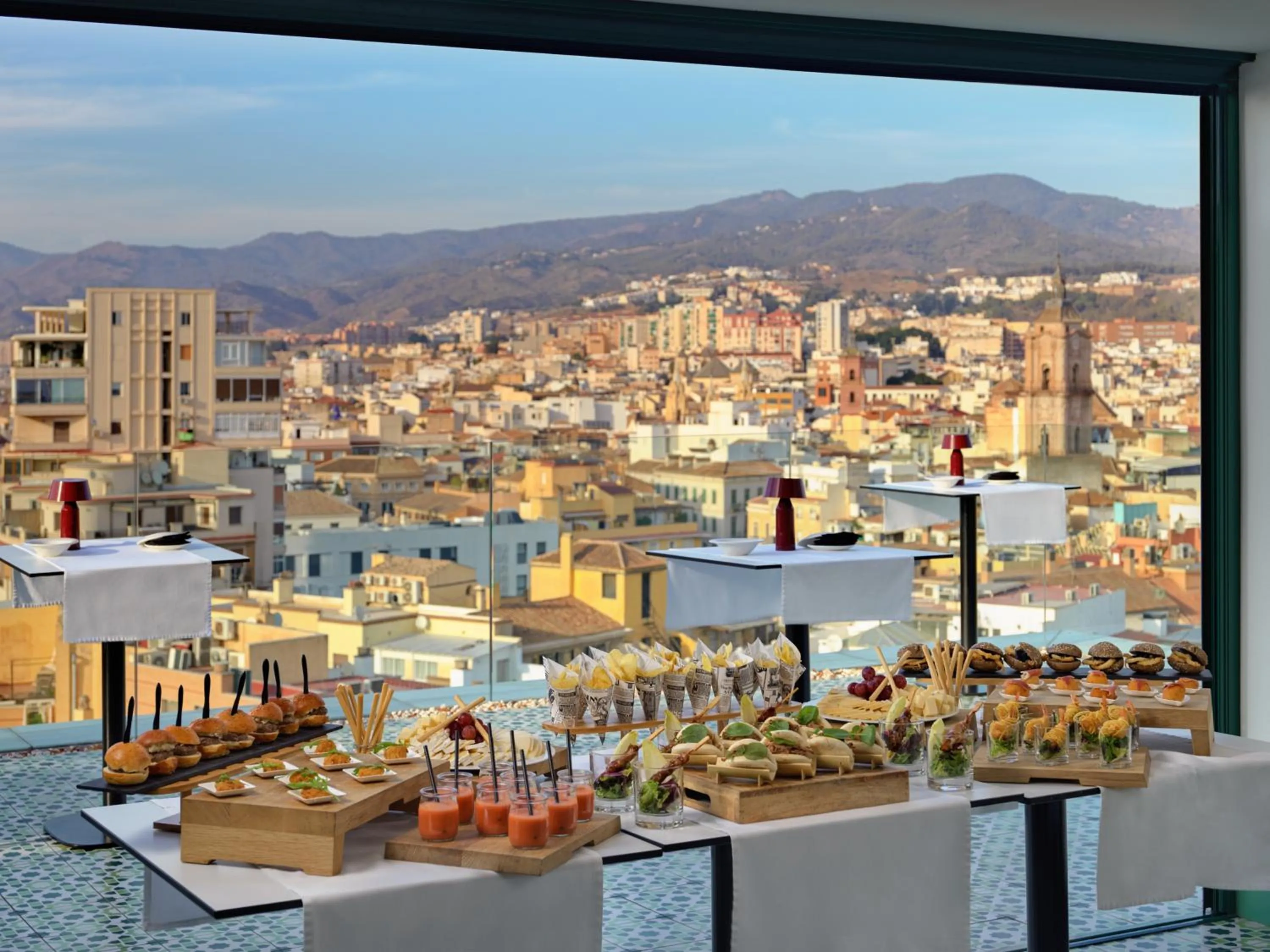 Business facilities in H10 Croma Málaga