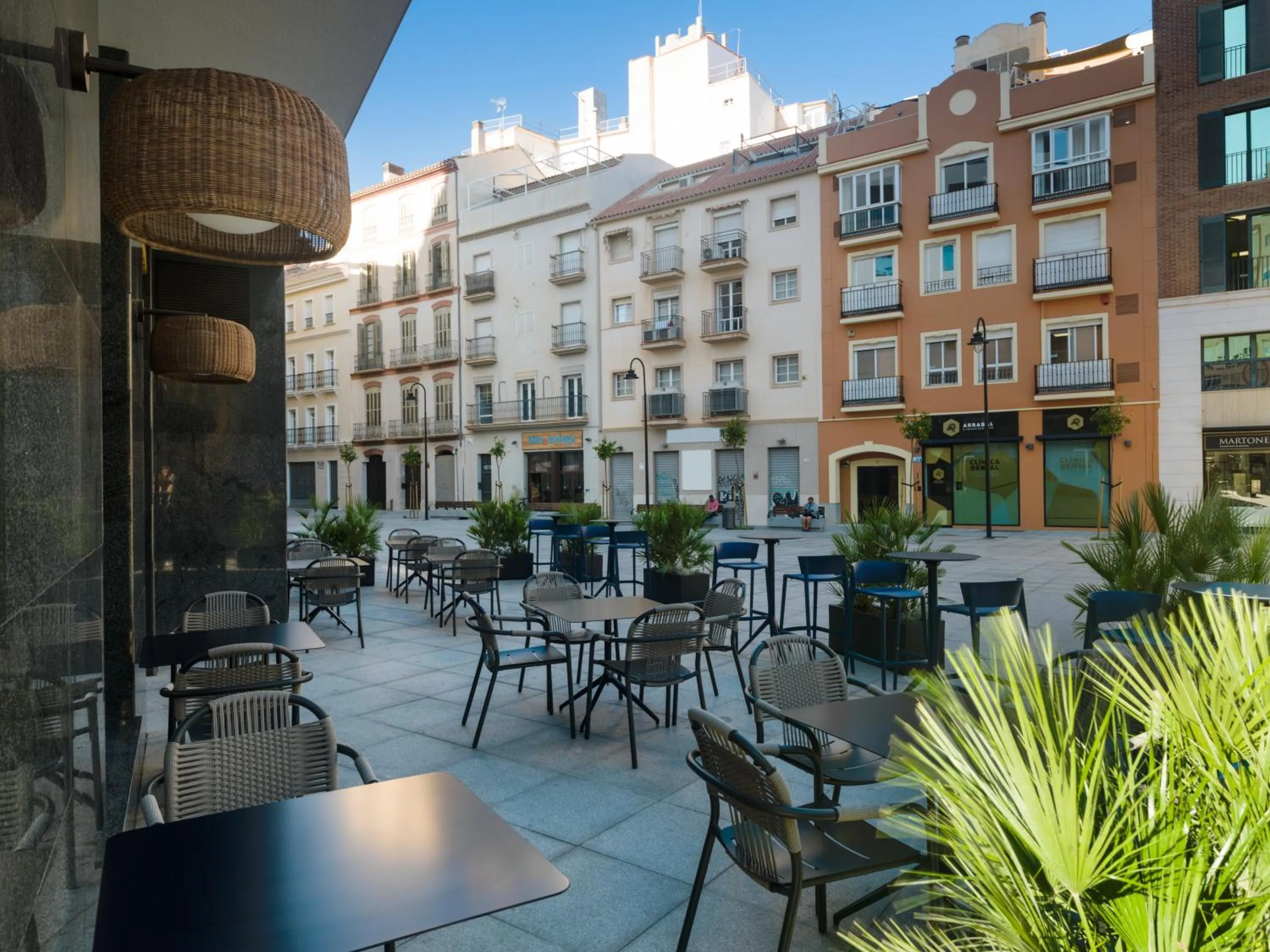 Lounge or bar in H10 Croma Málaga