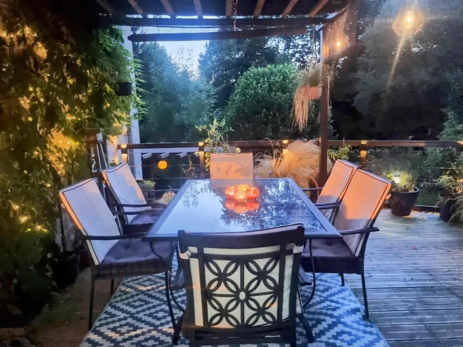 L'AnciennePoste L'AnciennePoste