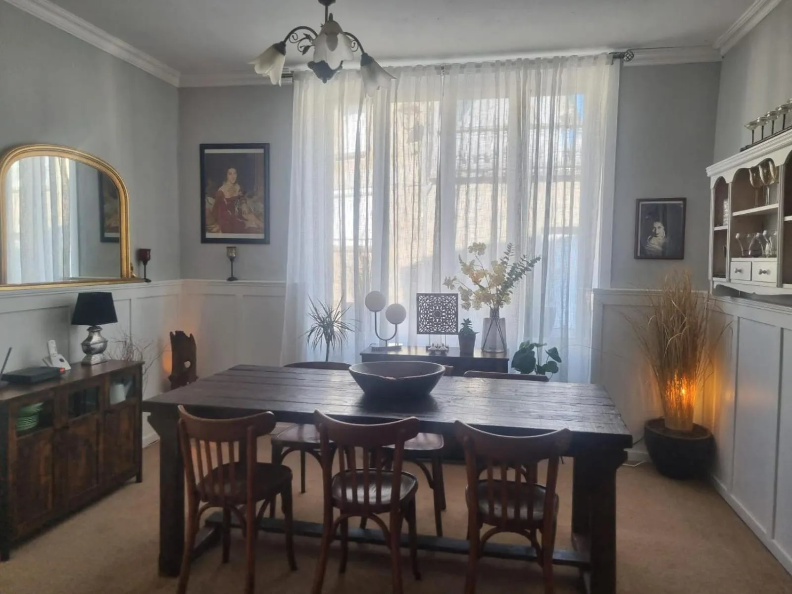 Dining area in L'AnciennePoste