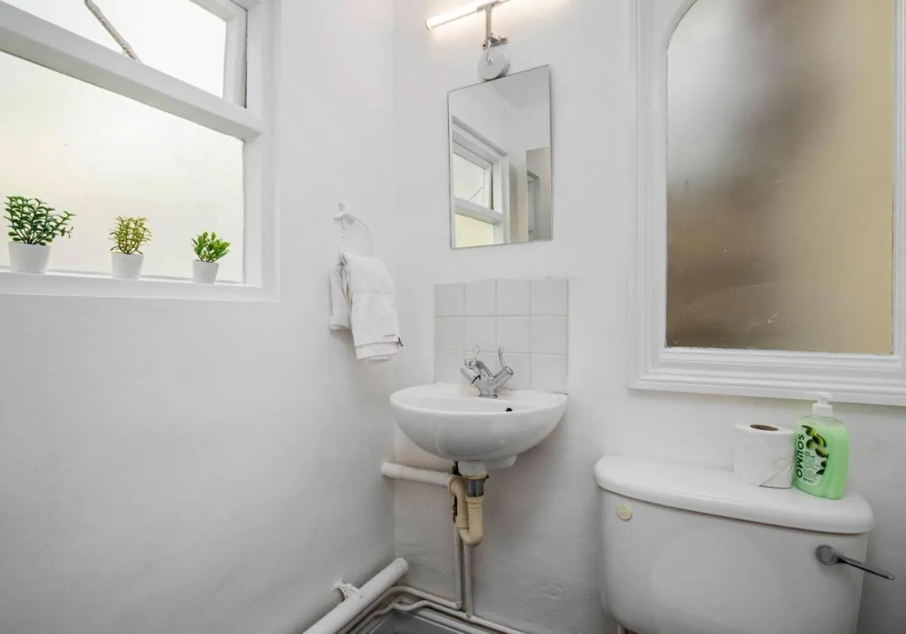 Other in The Townhouse By My Getaways Free Parking