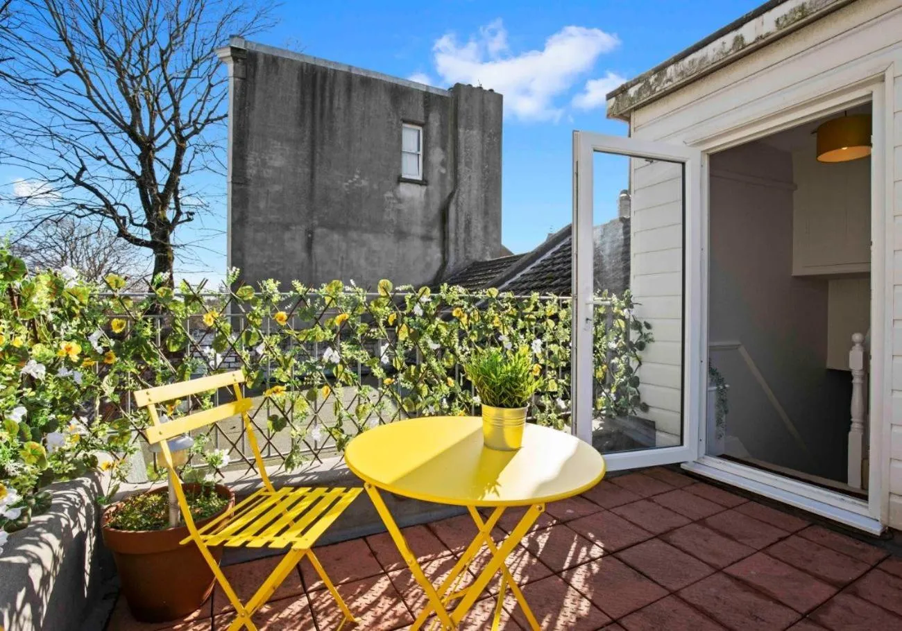 Other in The Townhouse By My Getaways Free Parking