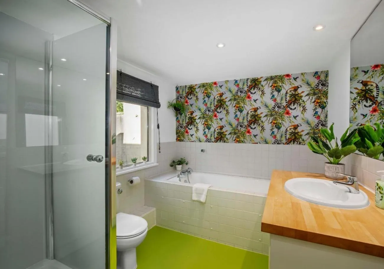 Other in The Townhouse By My Getaways Free Parking