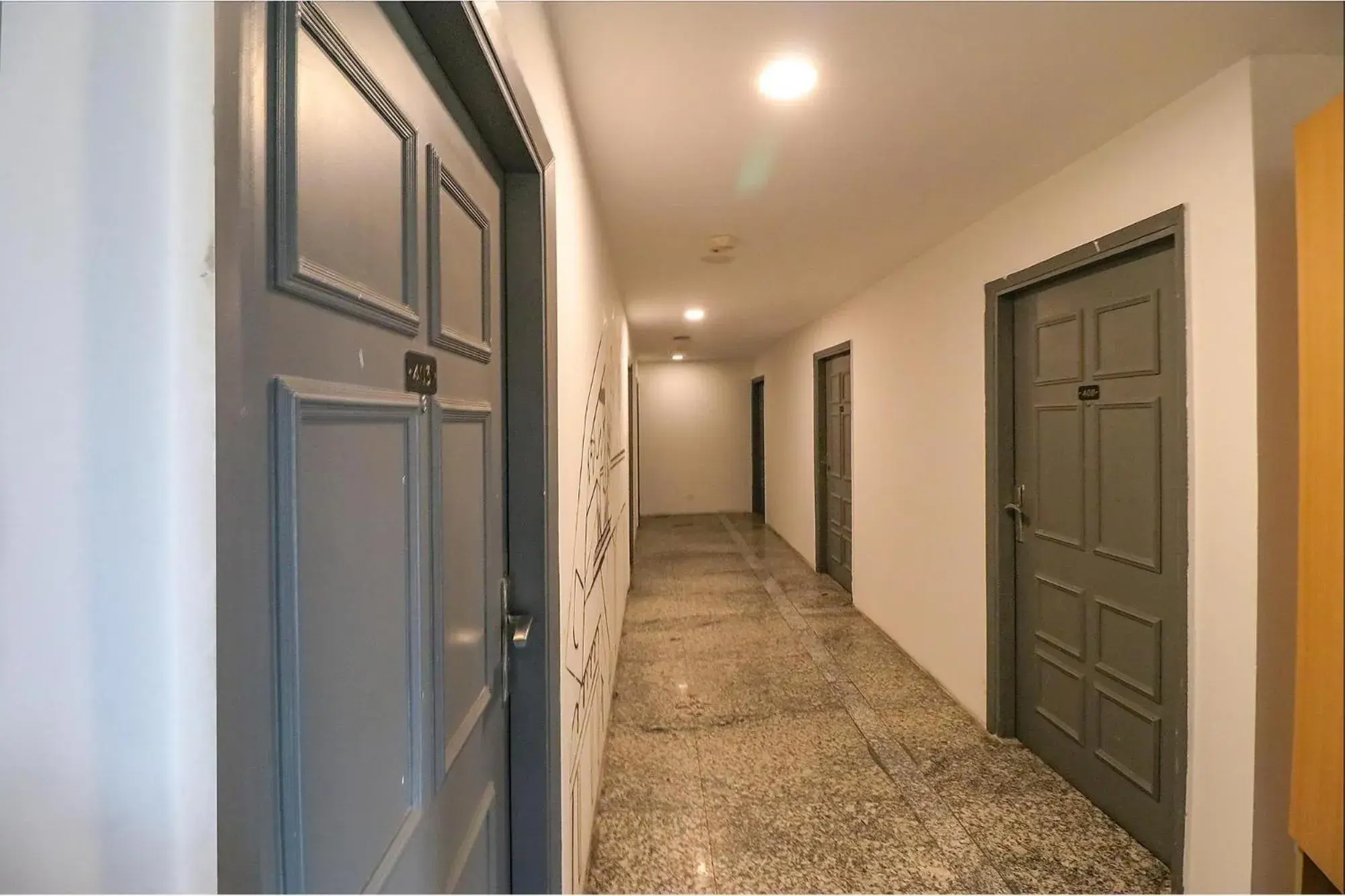 Lobby or reception in FabHotel La Serene Punjabi Bagh Lobby or reception in FabHotel La Serene Punjabi Bagh