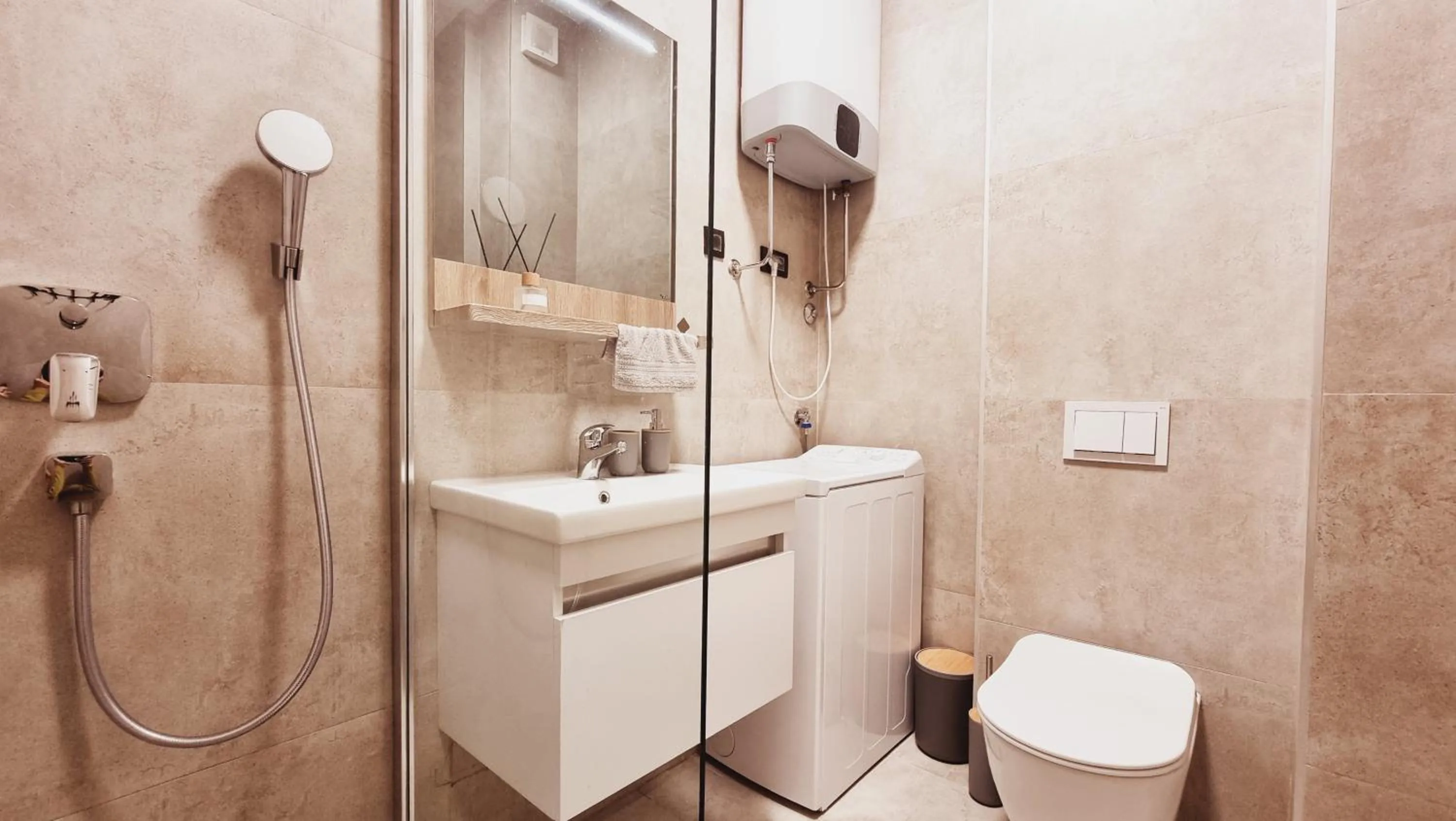 Toilet in CASA AL MARE by Moskva