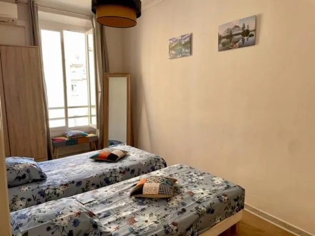 Photo of the whole room, Bed in Un havre de paix et de calme en plein centre de Massena