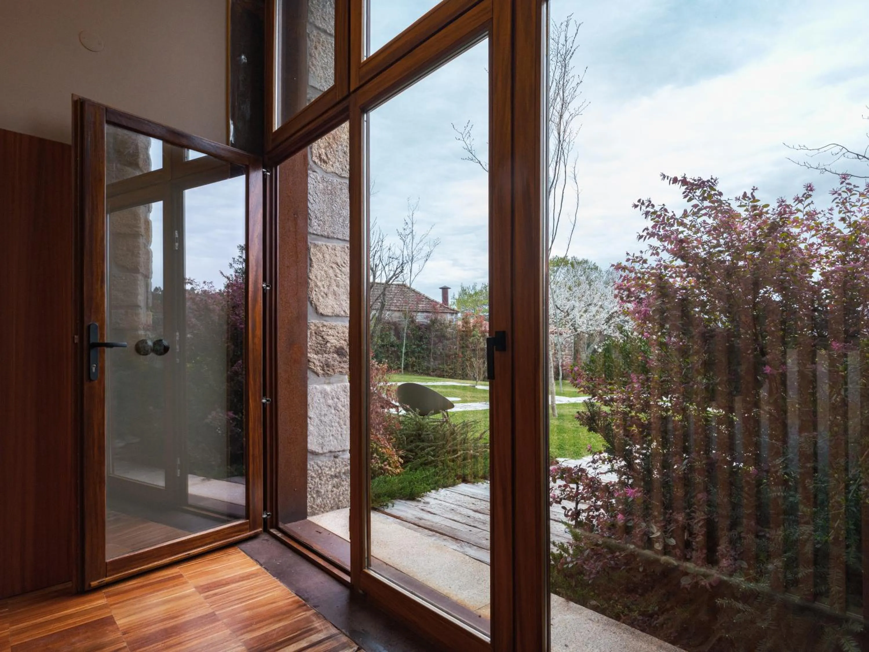Garden view in Lavandeira Douro Nature & Wellness