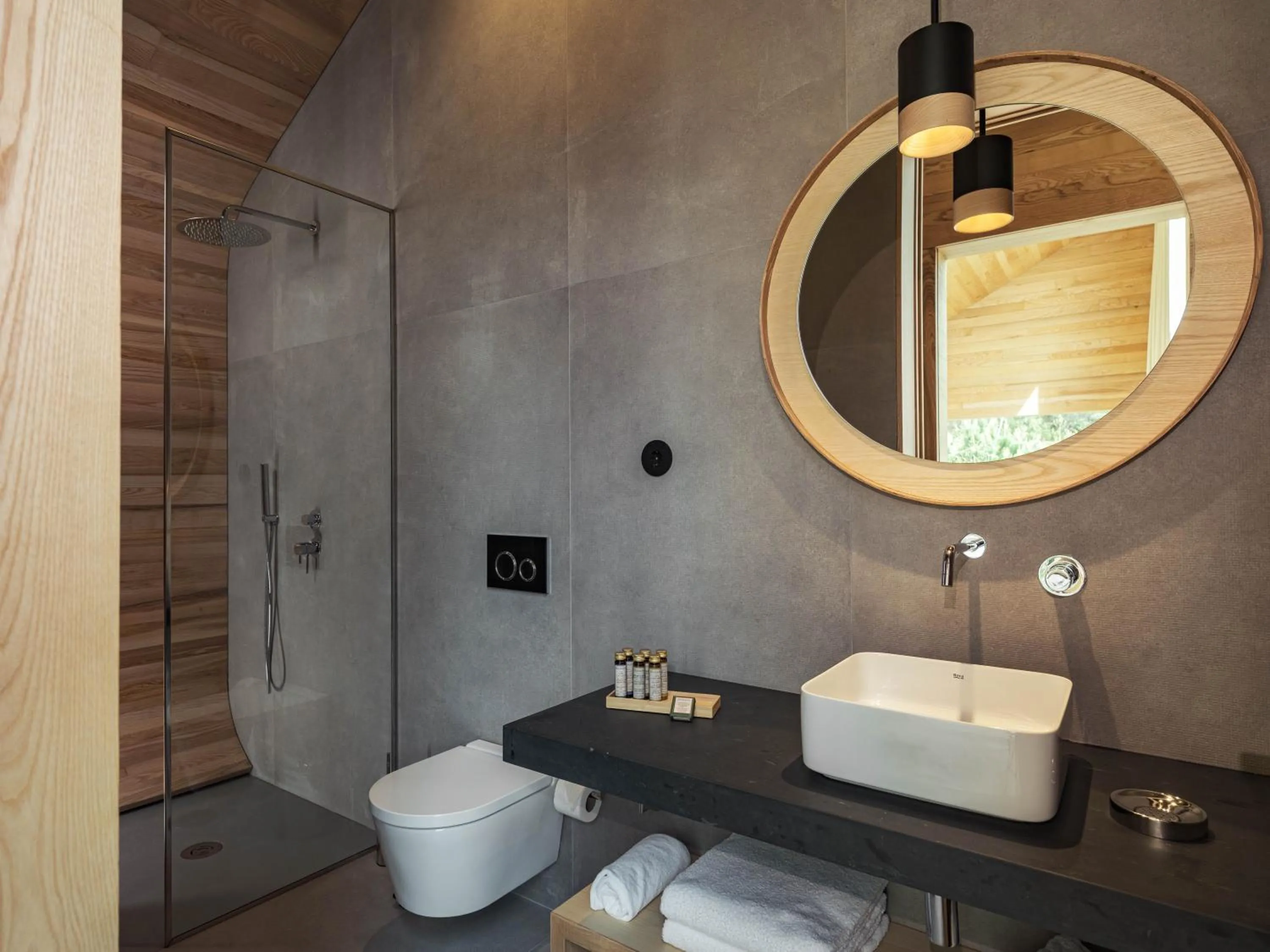 Toilet in Lavandeira Douro Nature & Wellness