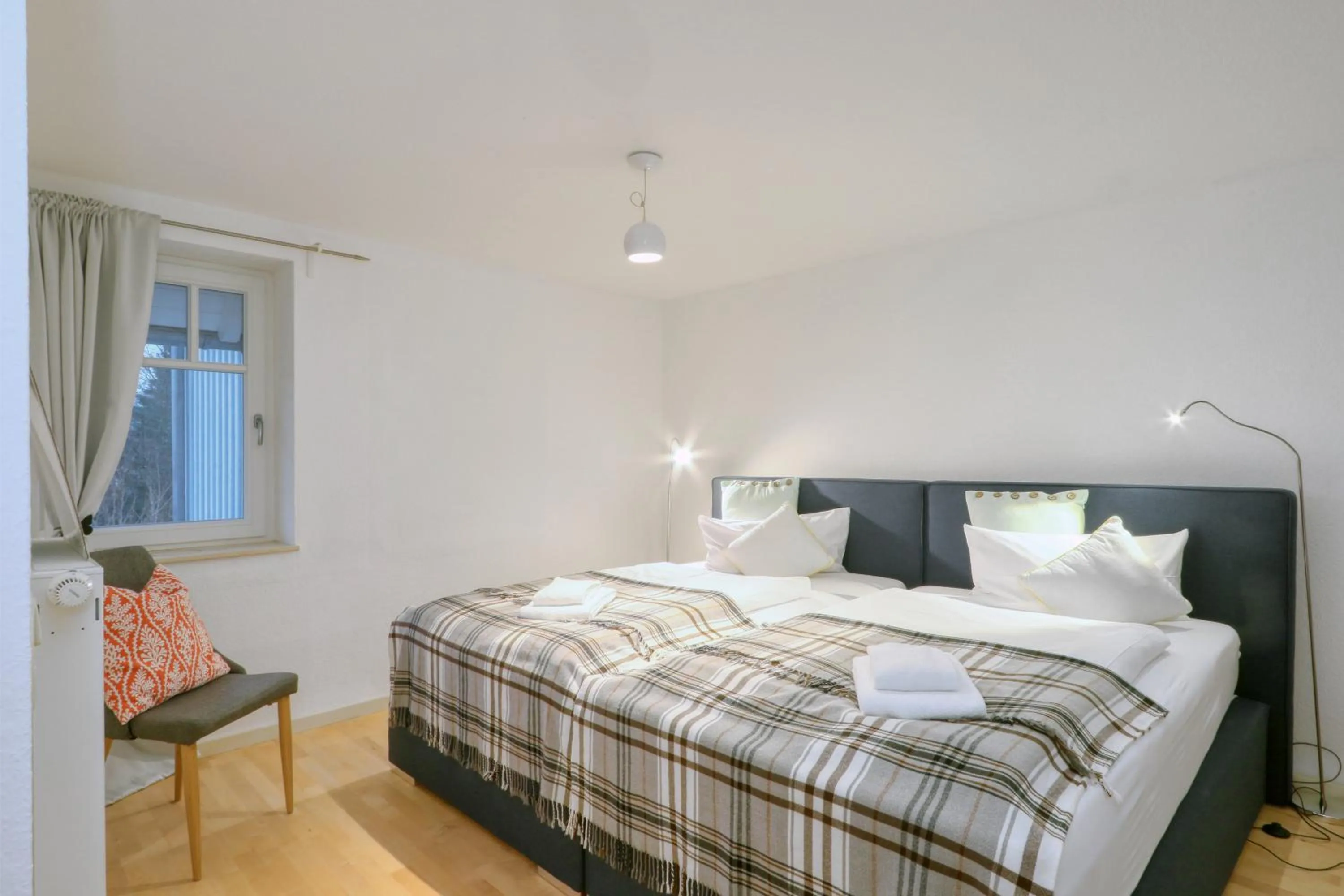 Bed in Harz-Urlaubs-Alm Hotel & Ferienhäuser