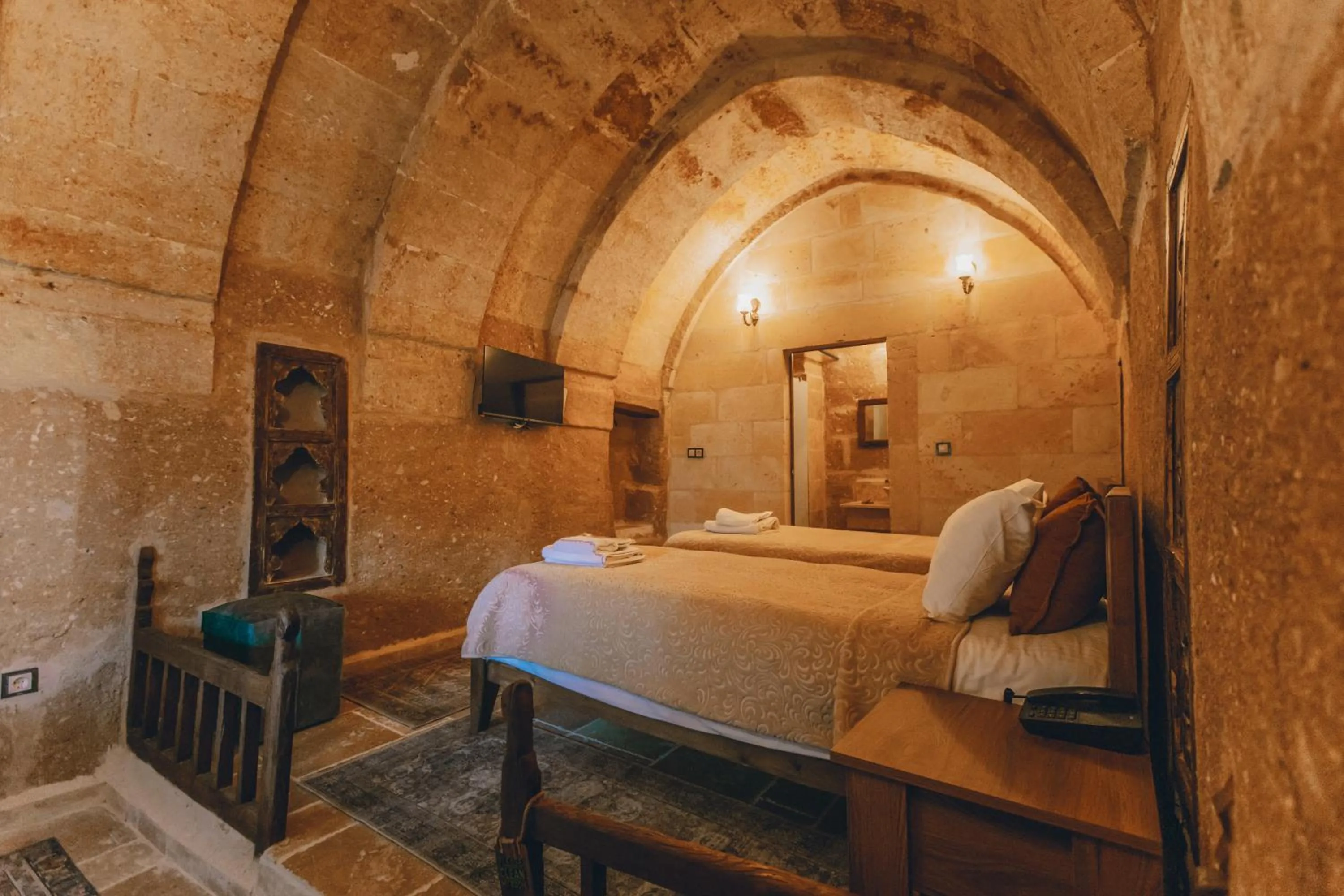 Standard Twin Room in Zula Cave House