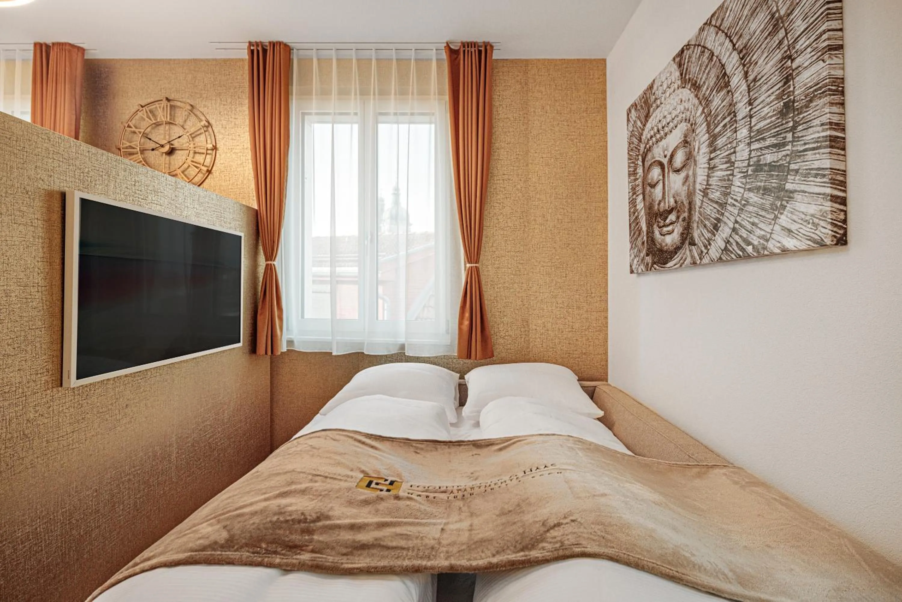 Bed in VISIMO Apartments Mühlensteg St Gallen - Elegant Quiet Central