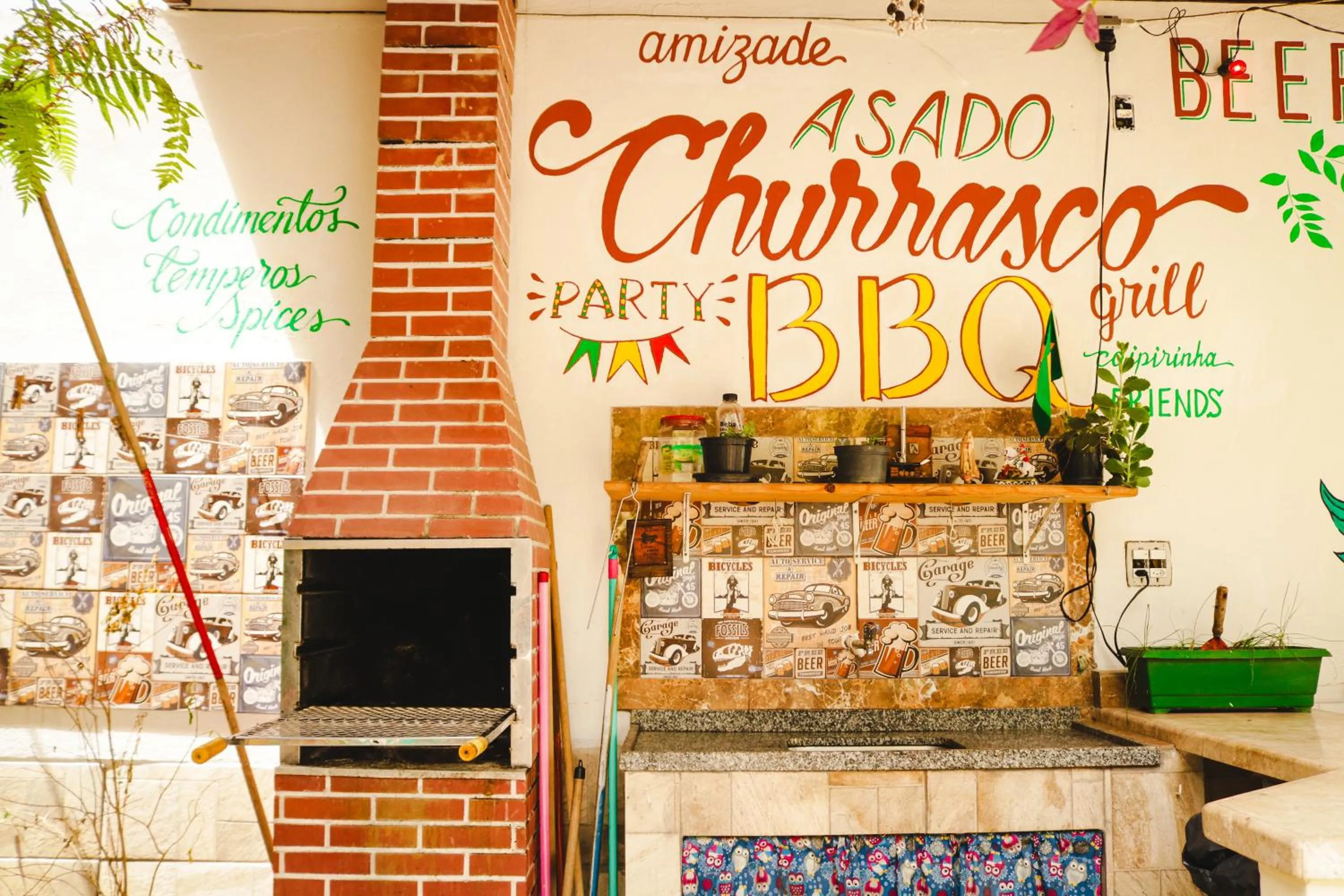 Restaurant/places to eat in Casa da Cacaia e do Henrique