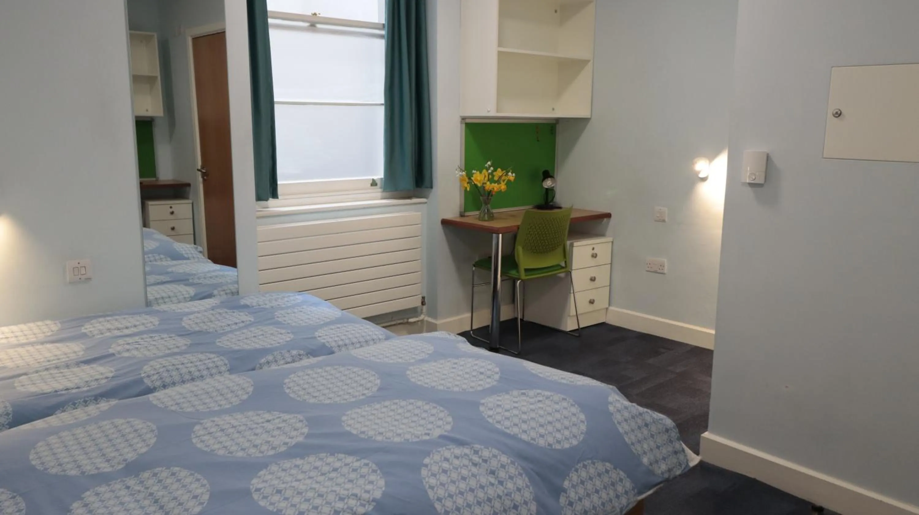 Bed in Lee Abbey London