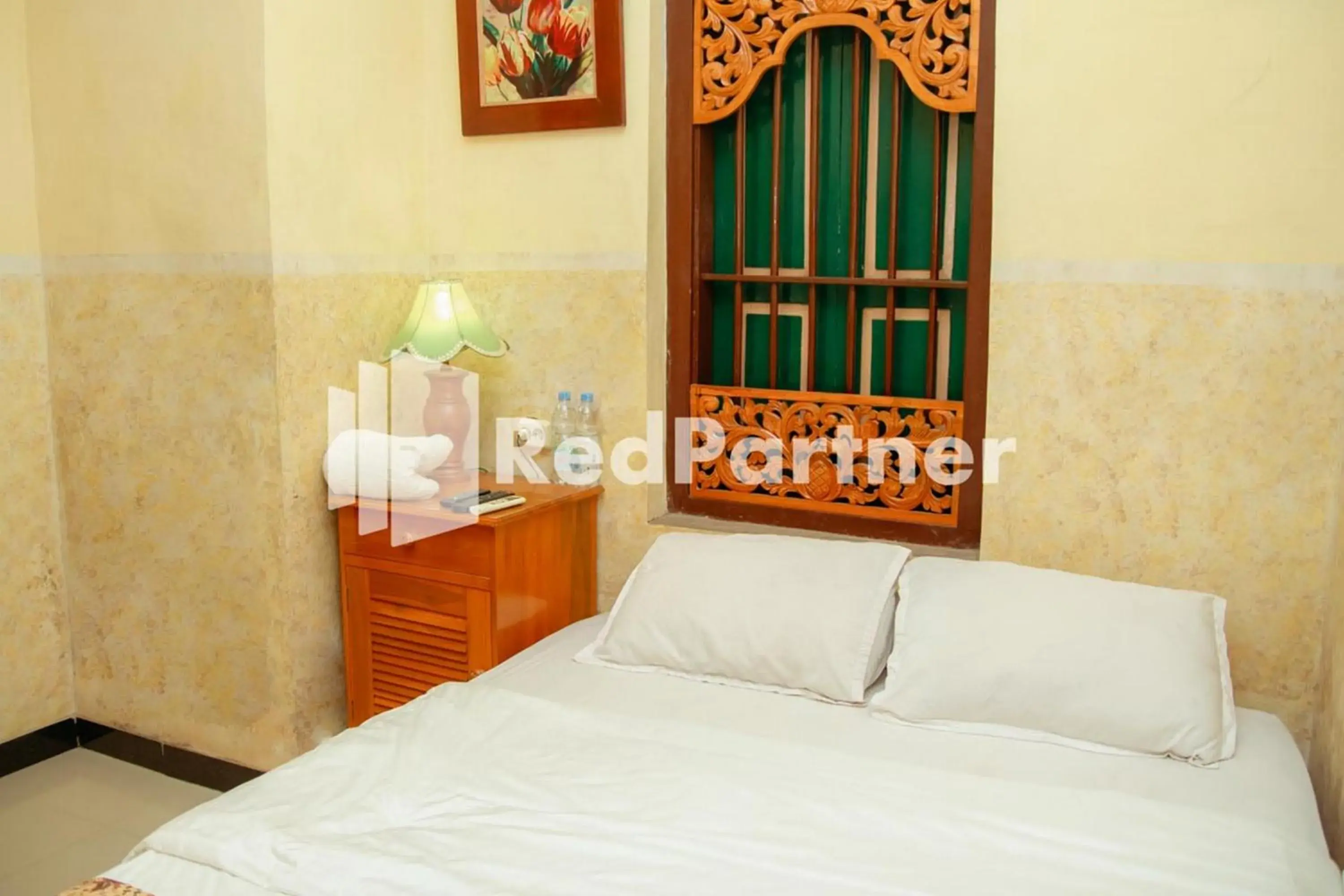 Bedroom, Bed in Flamboyan Asri Syariah Mitra RedDoorz near Kampung Inggris Pare Bedroom, Bed in Flamboyan Asri Syariah Mitra RedDoorz near Kampung Inggris Pare