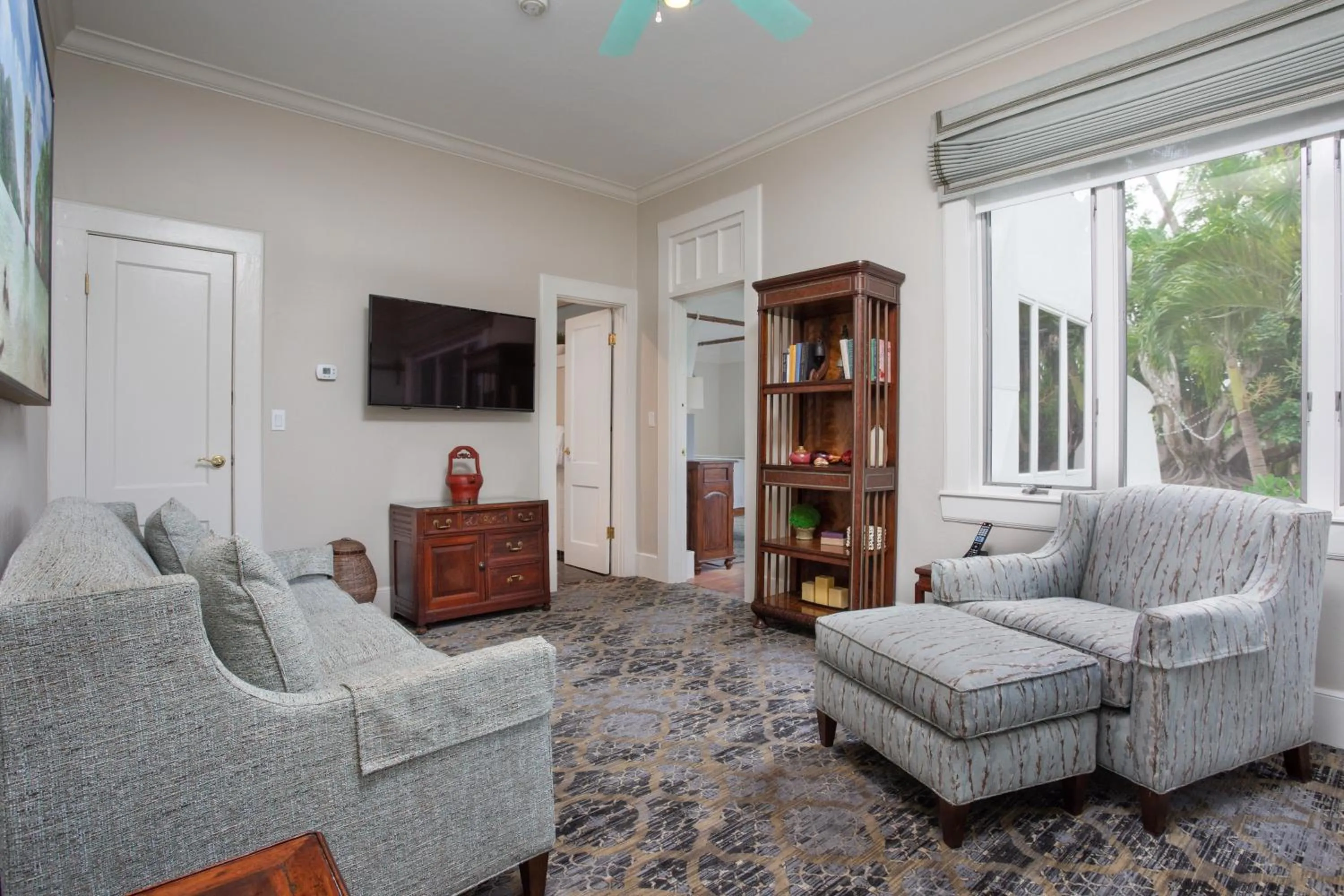 Living room in Shangri-La Springs