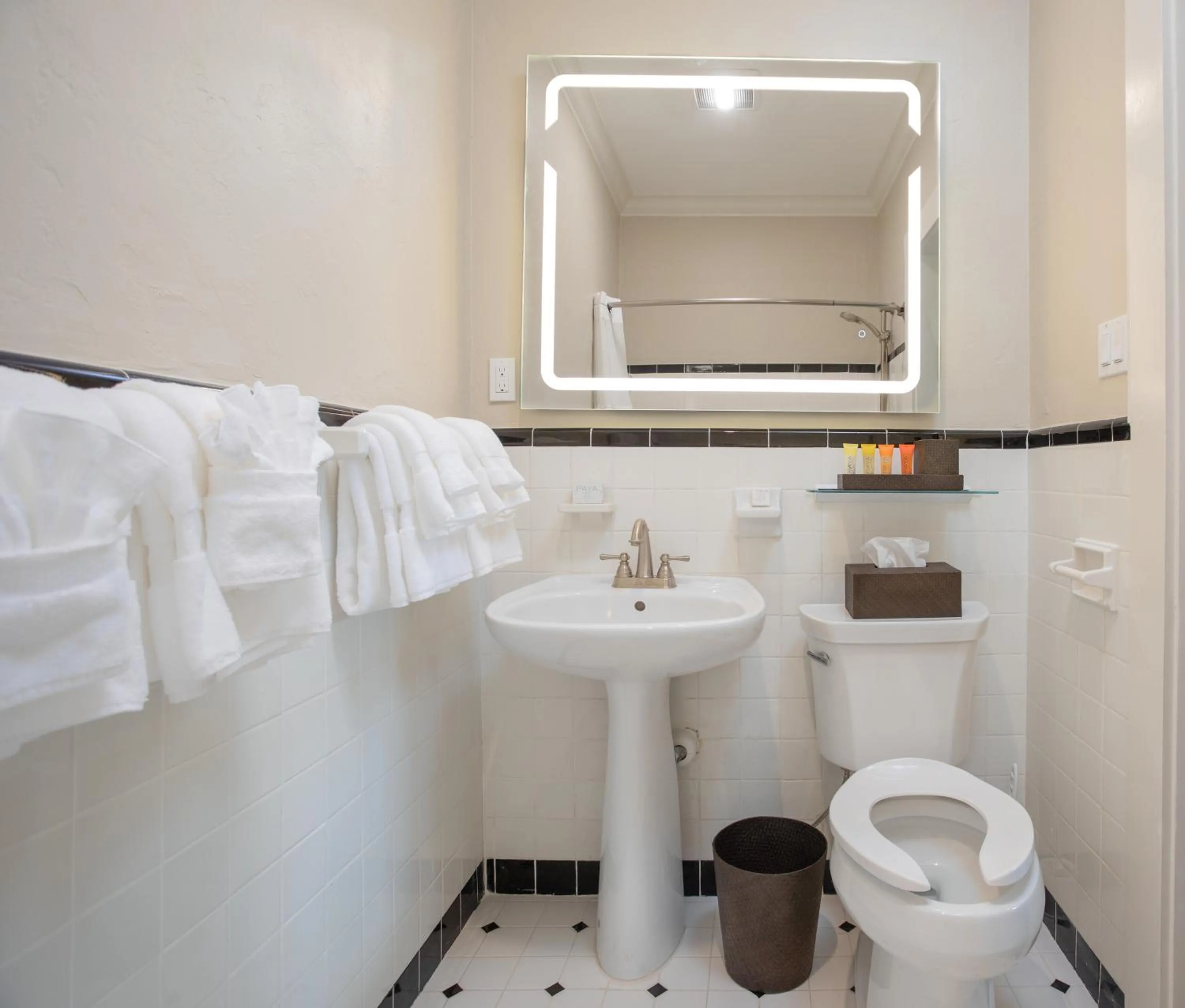 Bathroom in Shangri-La Springs
