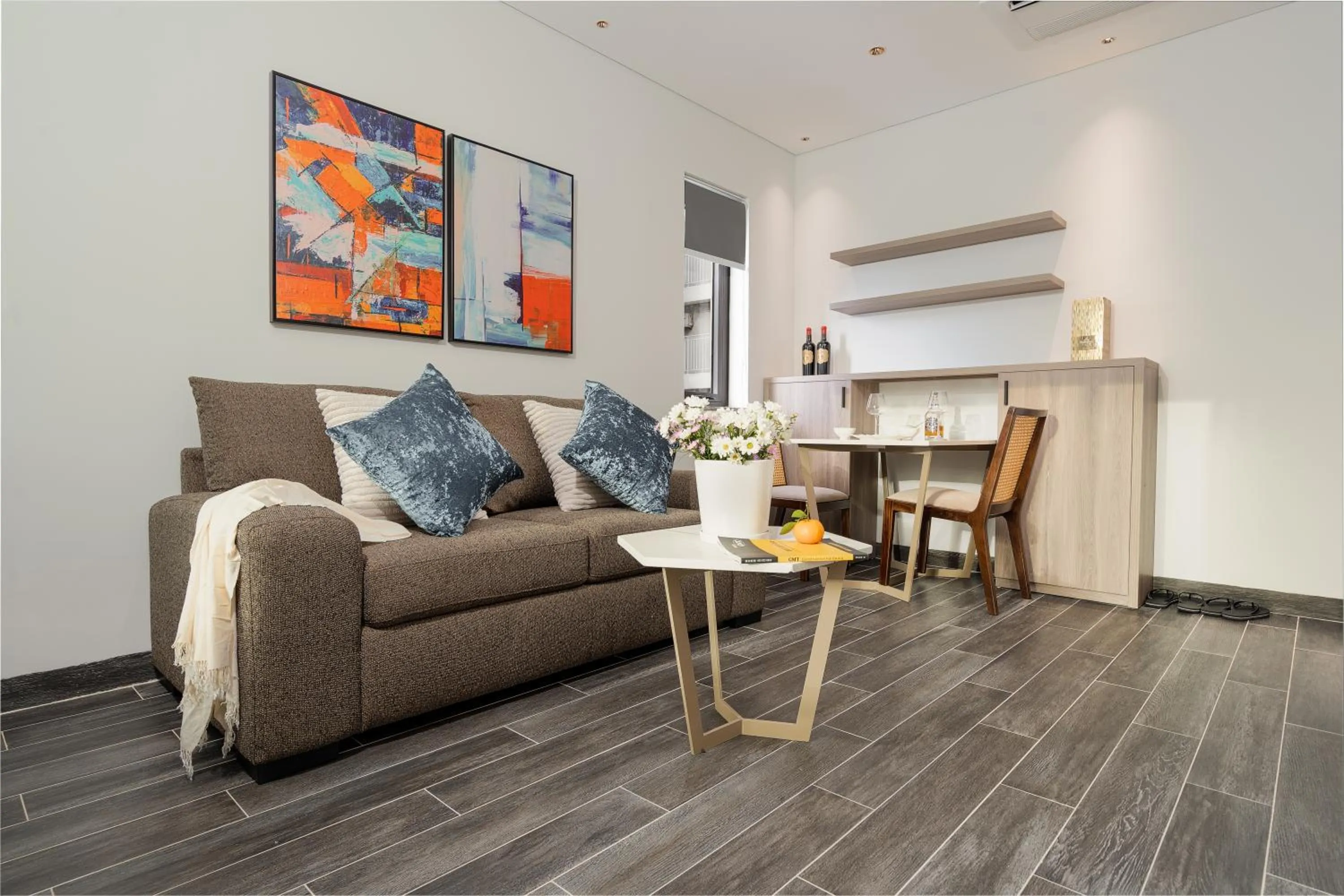 Seating area in The Dream Suite