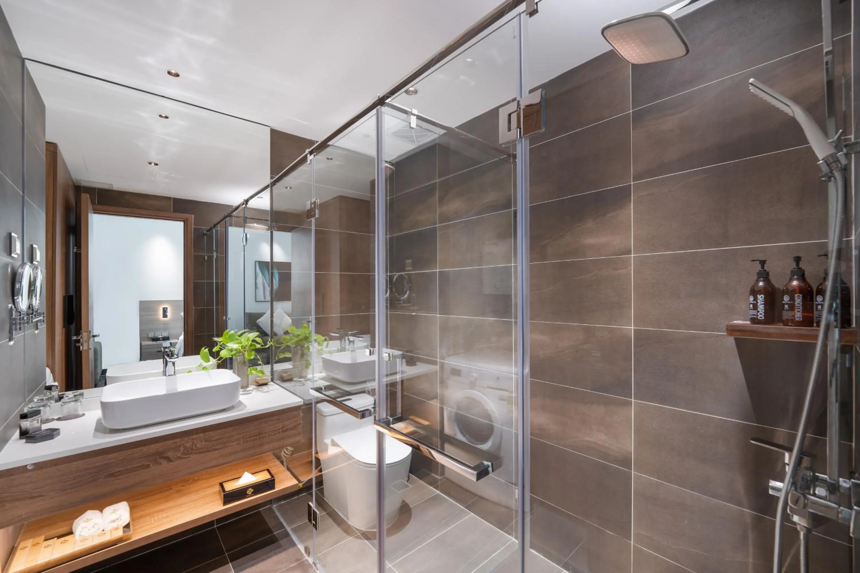 Bathroom in The Dream Suite