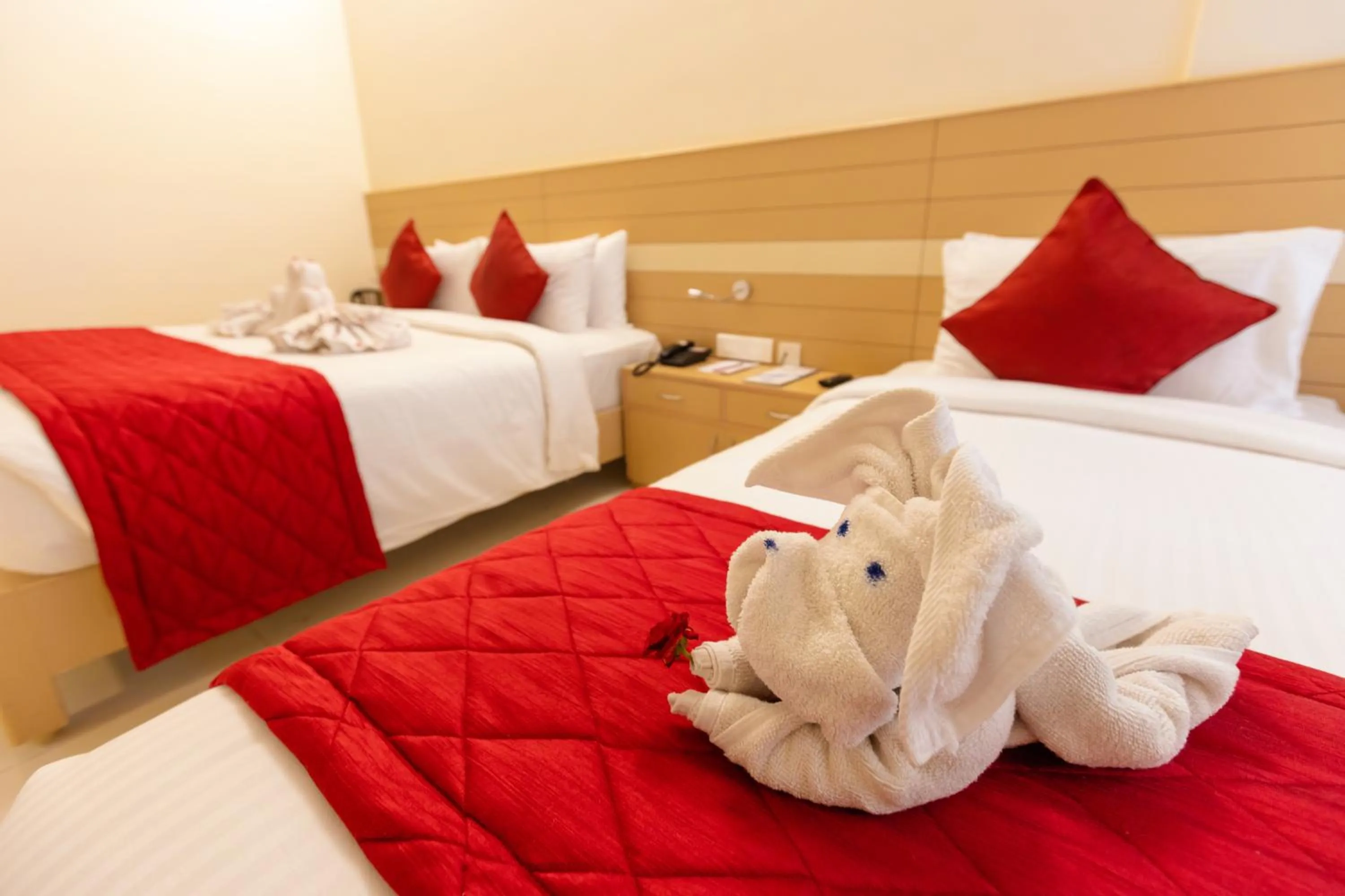 Bed in Hotel DSF Grand Plaza