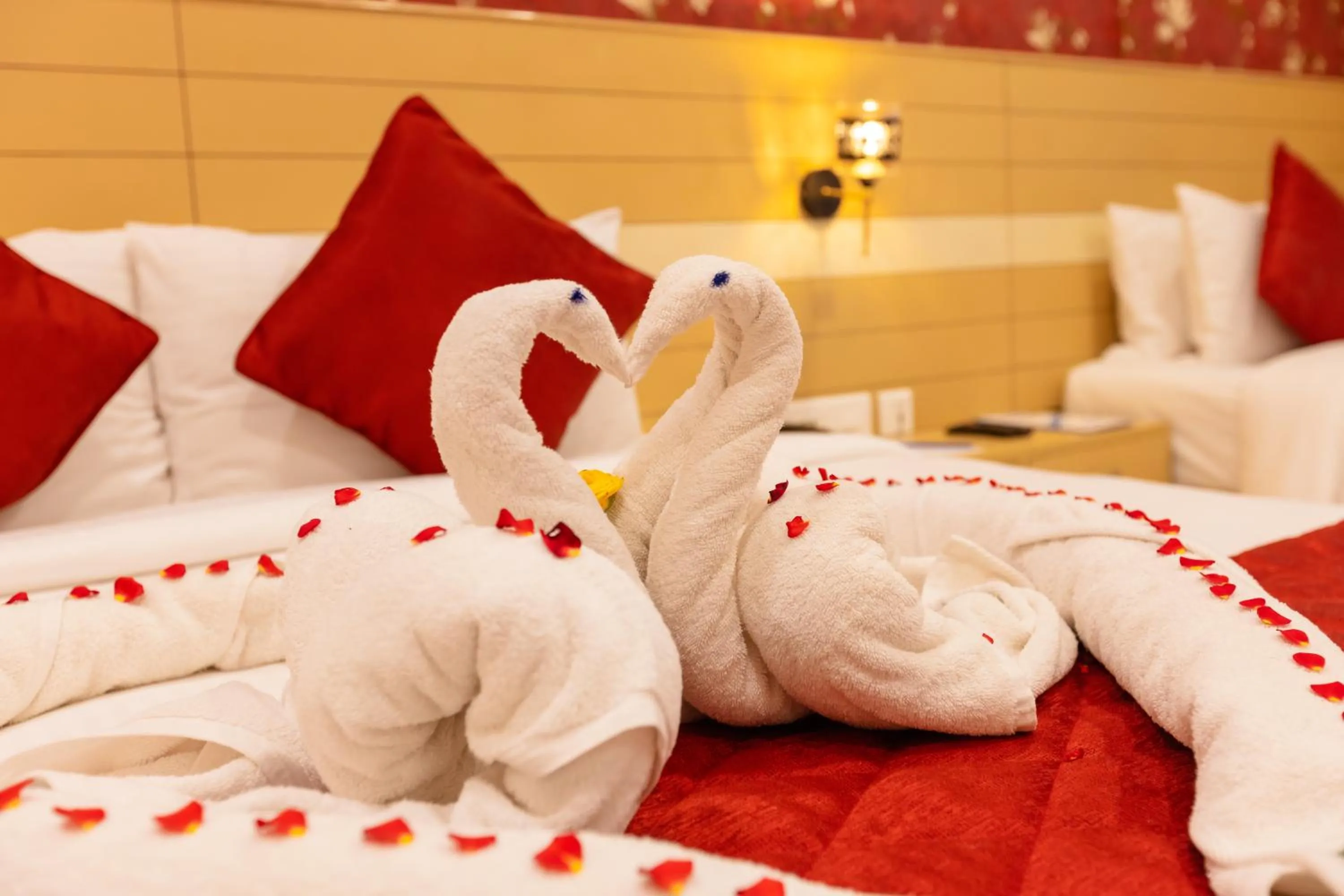 Bed in Hotel DSF Grand Plaza