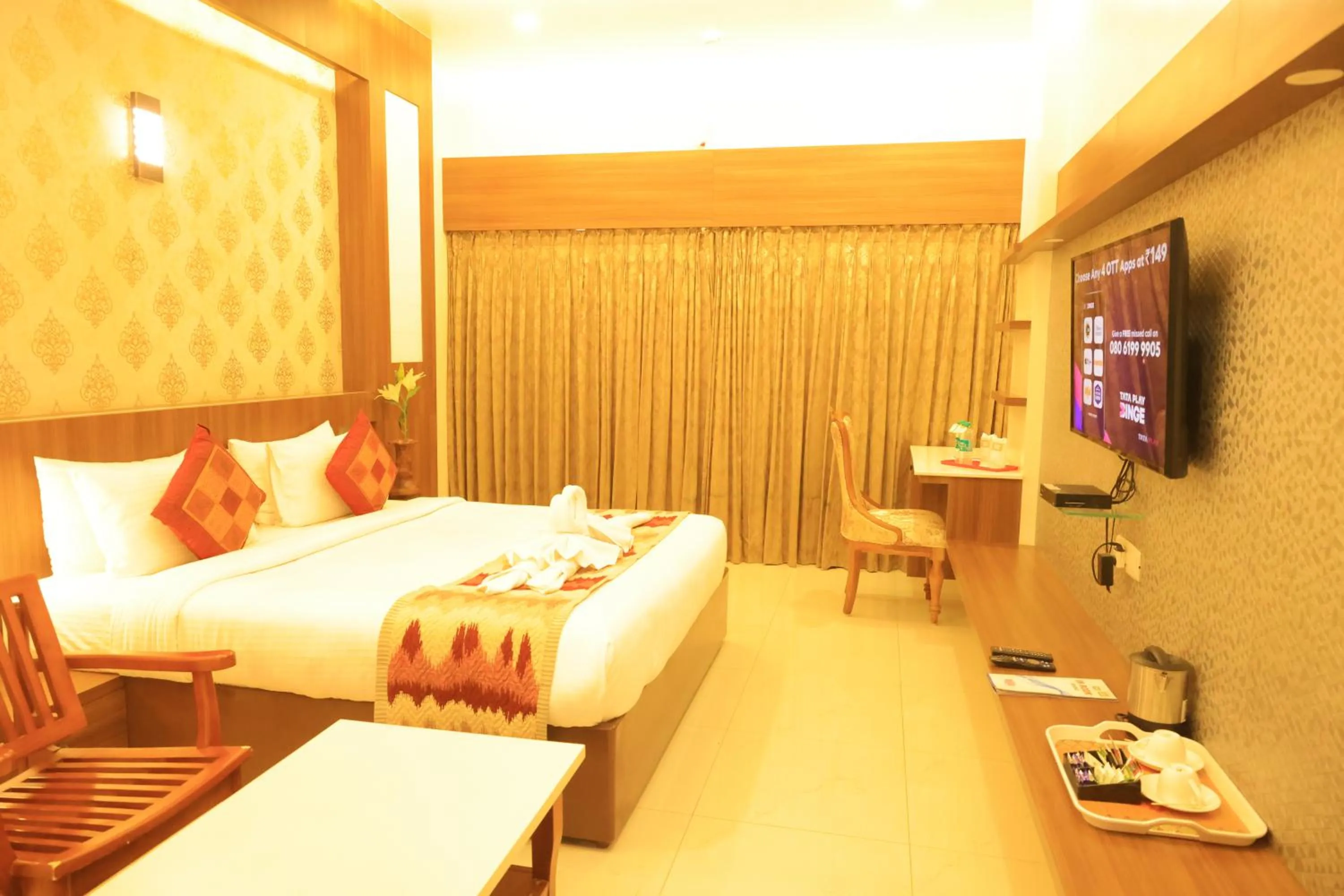 Bed in Hotel DSF Grand Plaza