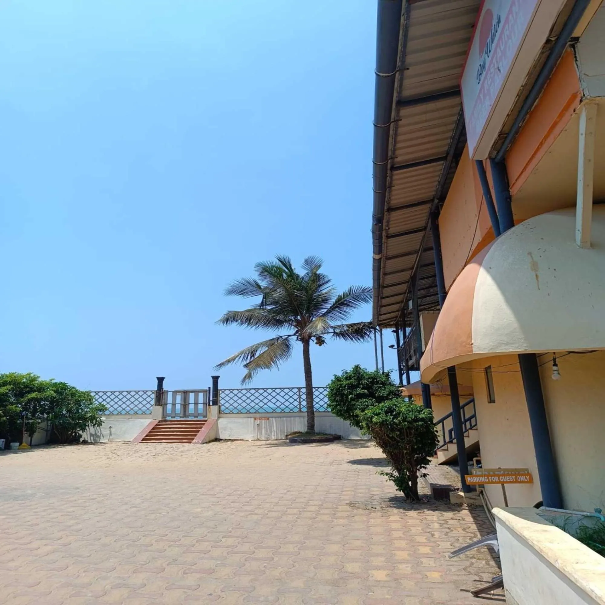 Property building in Baywatch Beach Homes