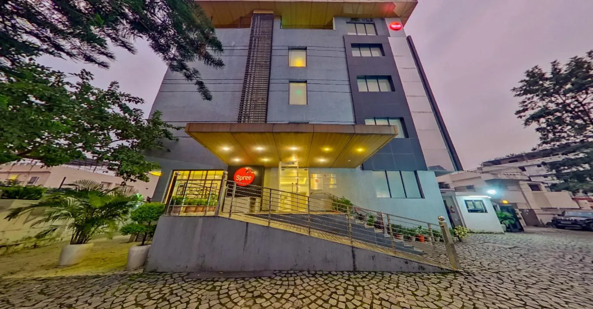 Property building in Zip By Spree Hotels Grand Legacy Prime Property building in Zip By Spree Hotels Grand Legacy Prime