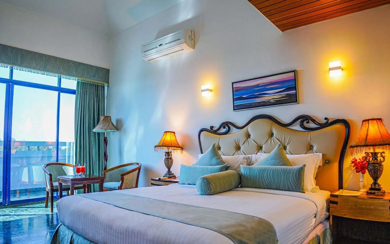 Bed in Seagull Hotel Ltd