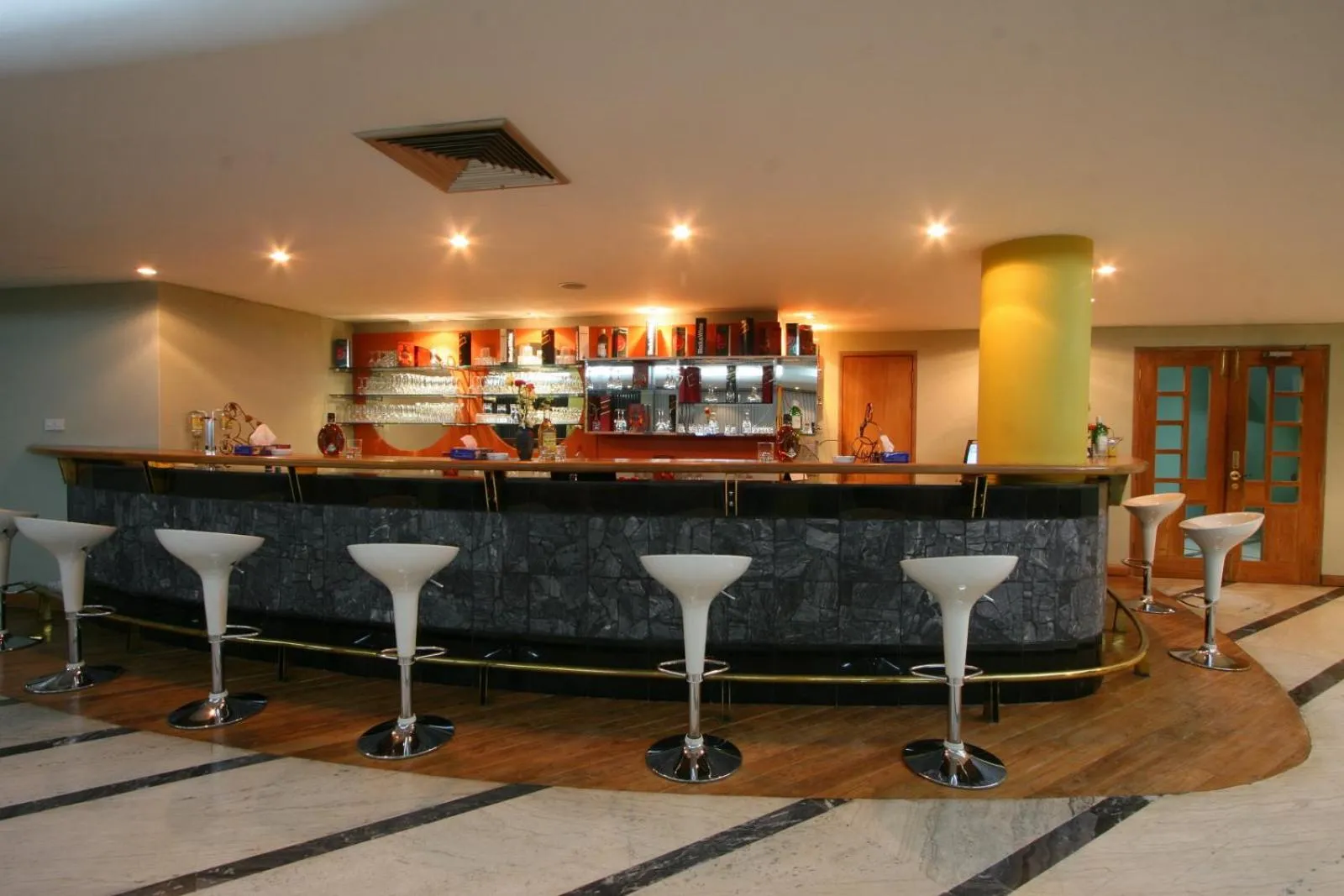 Lounge or bar in Seagull Hotel Ltd