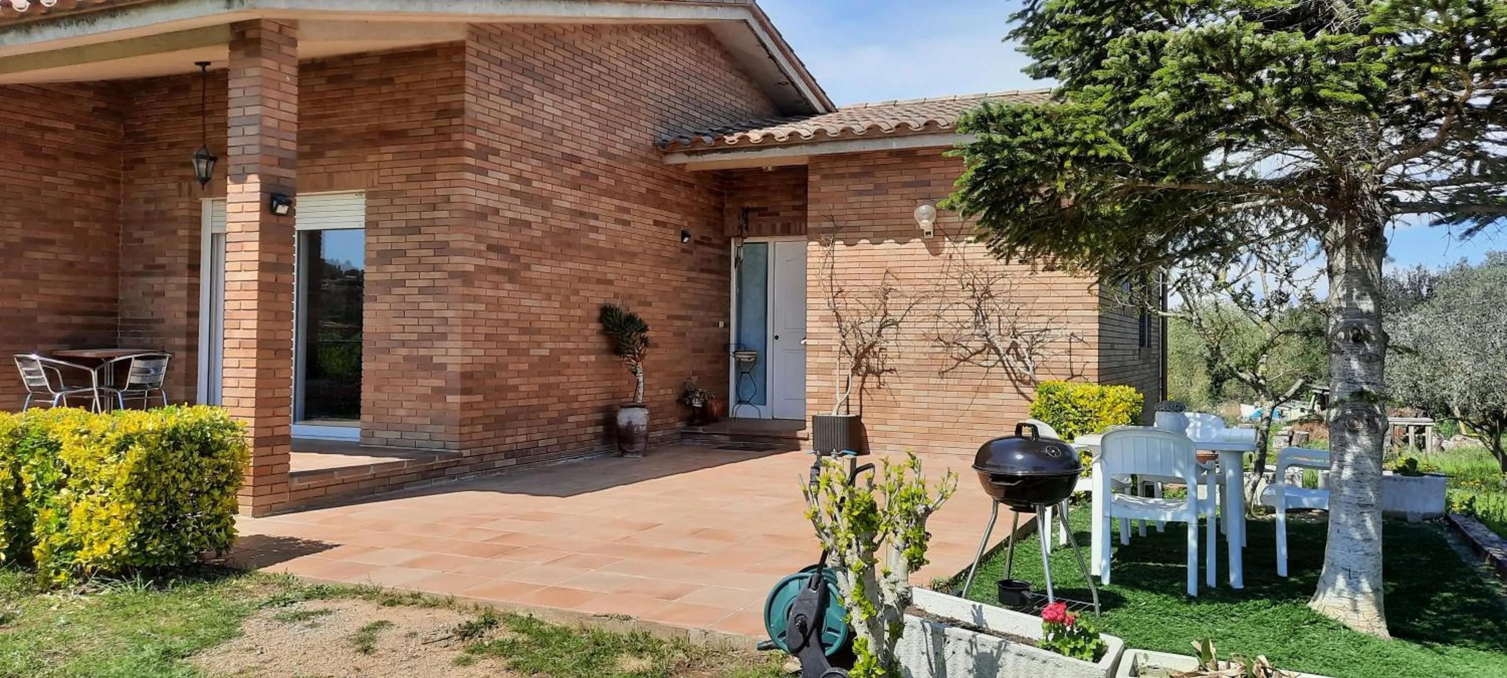 Property building in Can Carbó