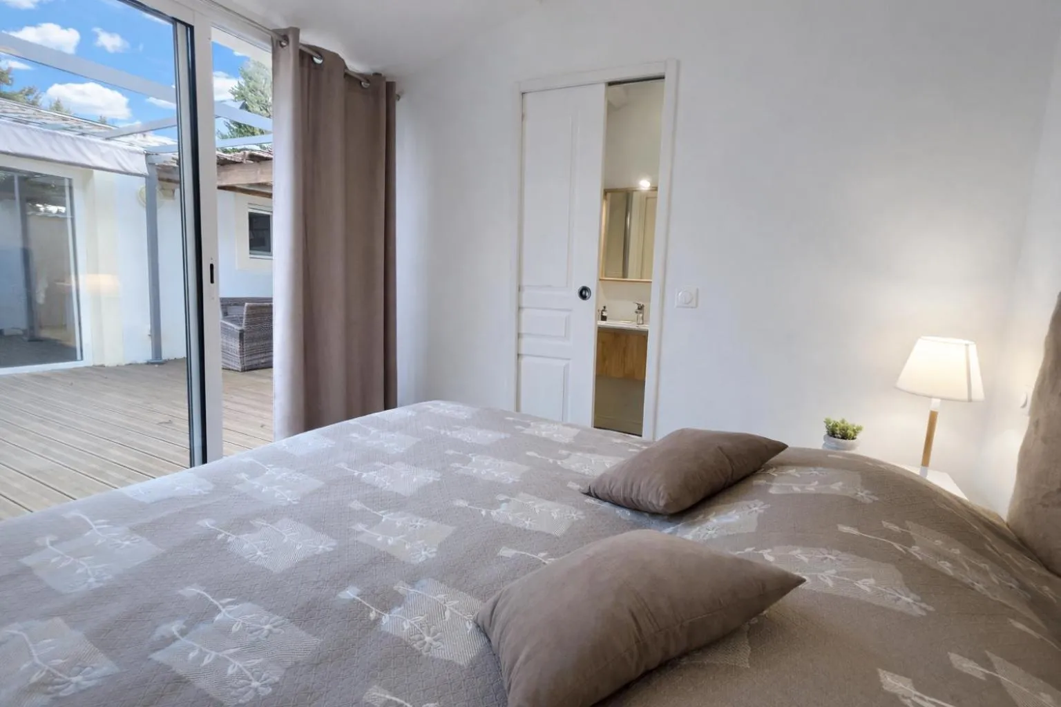 Bed in Bastidon Provençal - Patio privé, Piscine - Charme