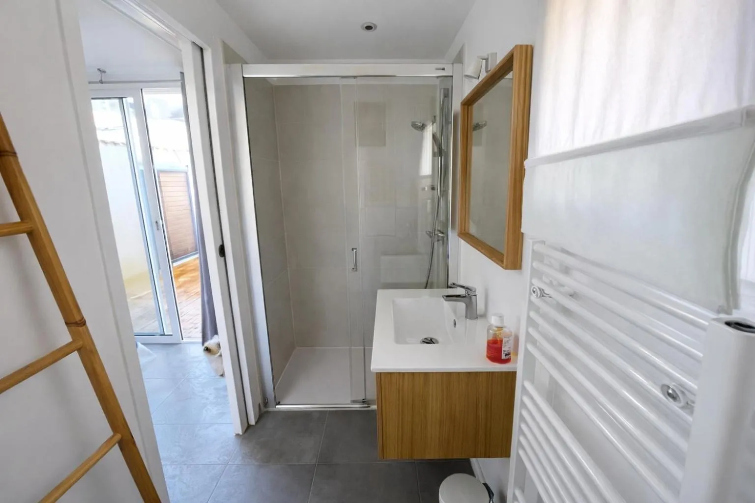 Shower in Bastidon Provençal - Patio privé, Piscine - Charme