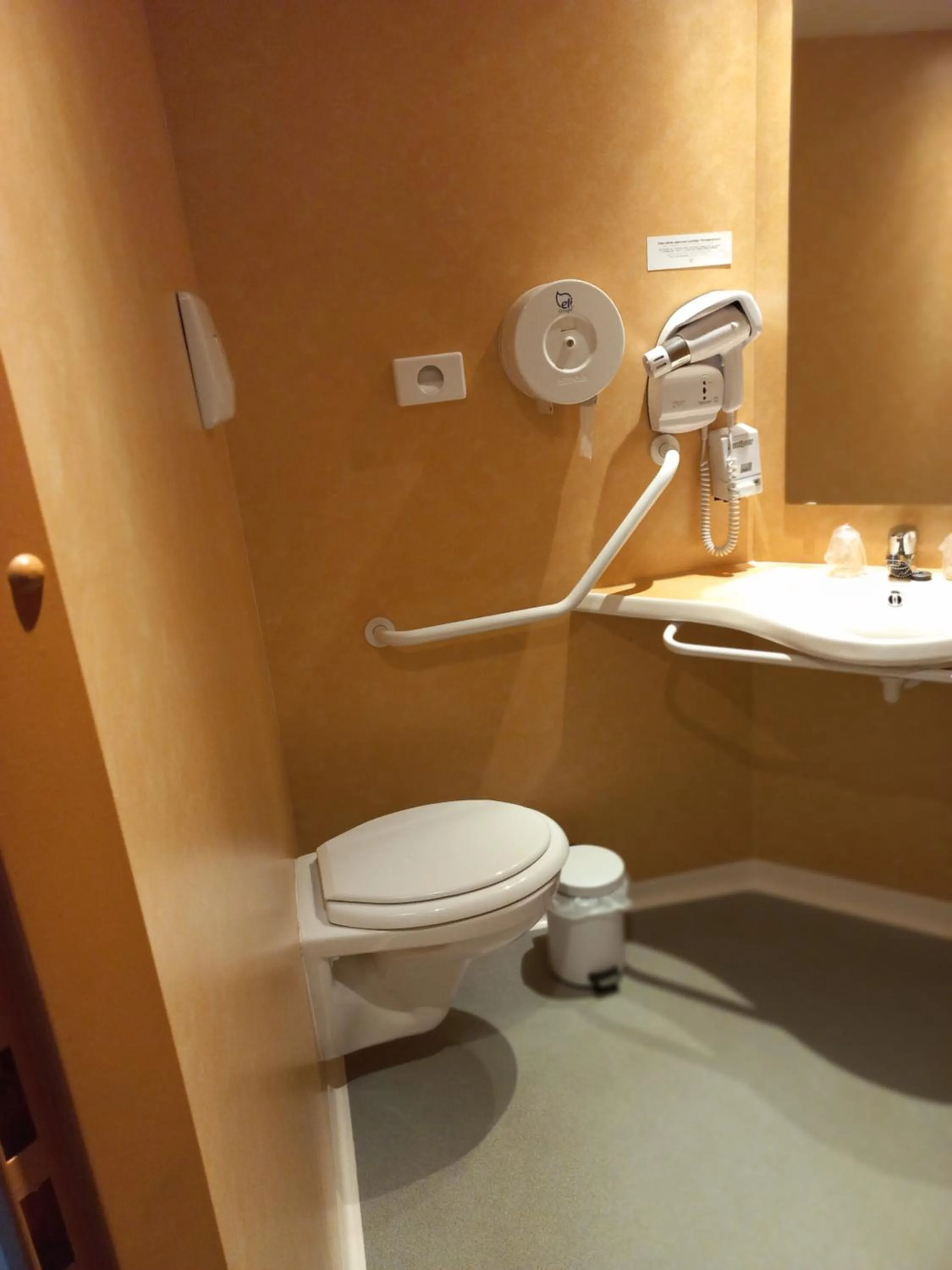 Shower in Contact Hôtel La Métairie