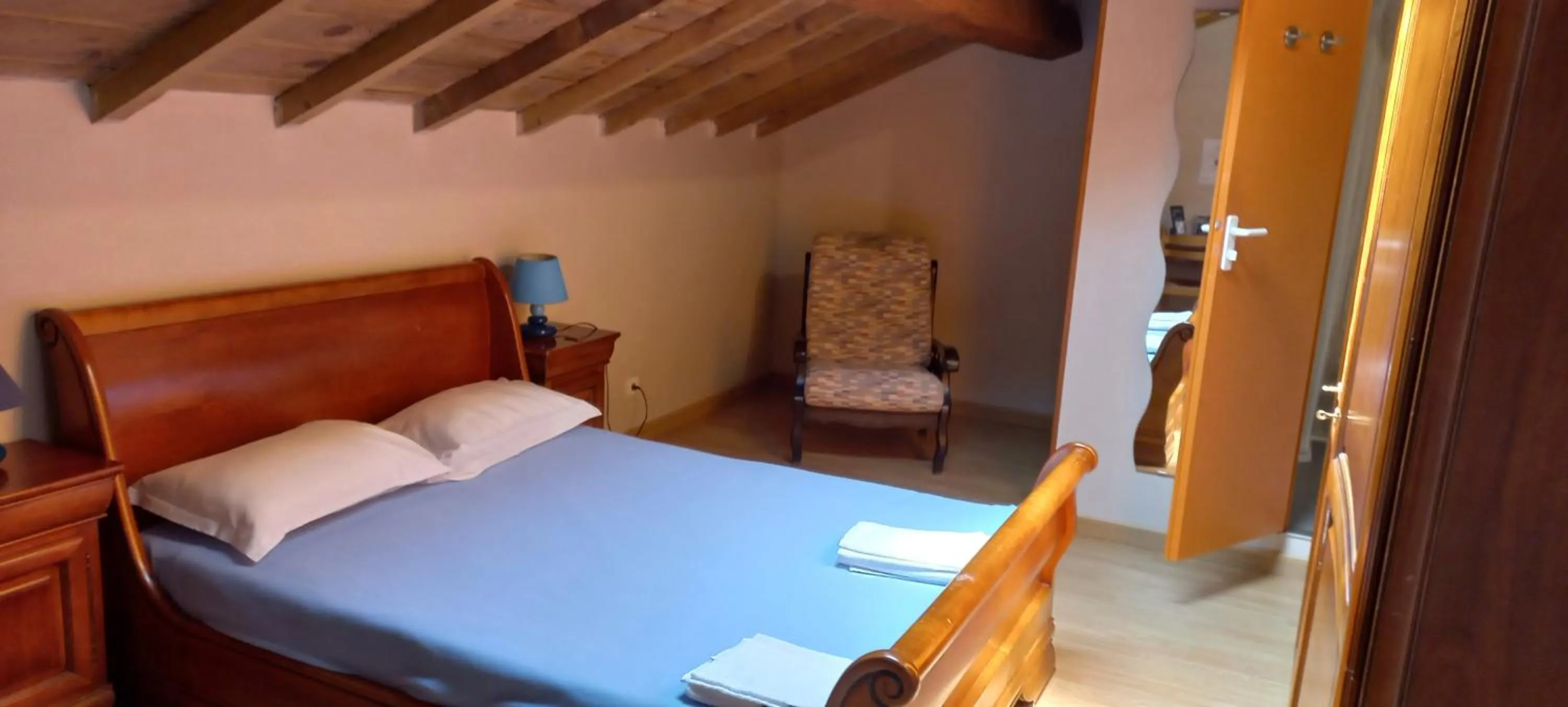 Bed in Contact Hôtel La Métairie