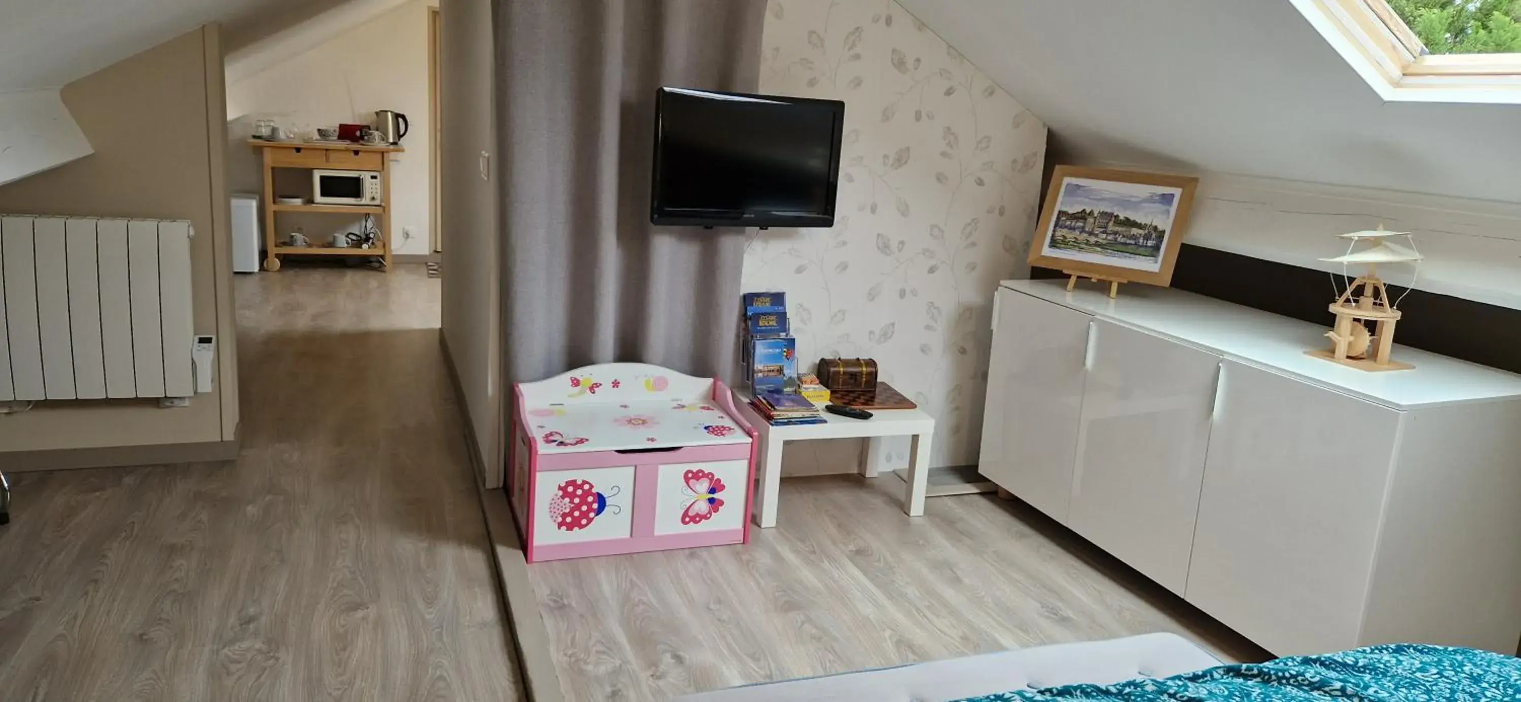 Family Room with Private Bathroom in Les Cormiers Family Room with Private Bathroom in Les Cormiers