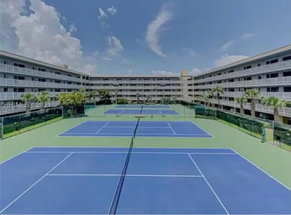 Tennis court in The Rustic Anchor
