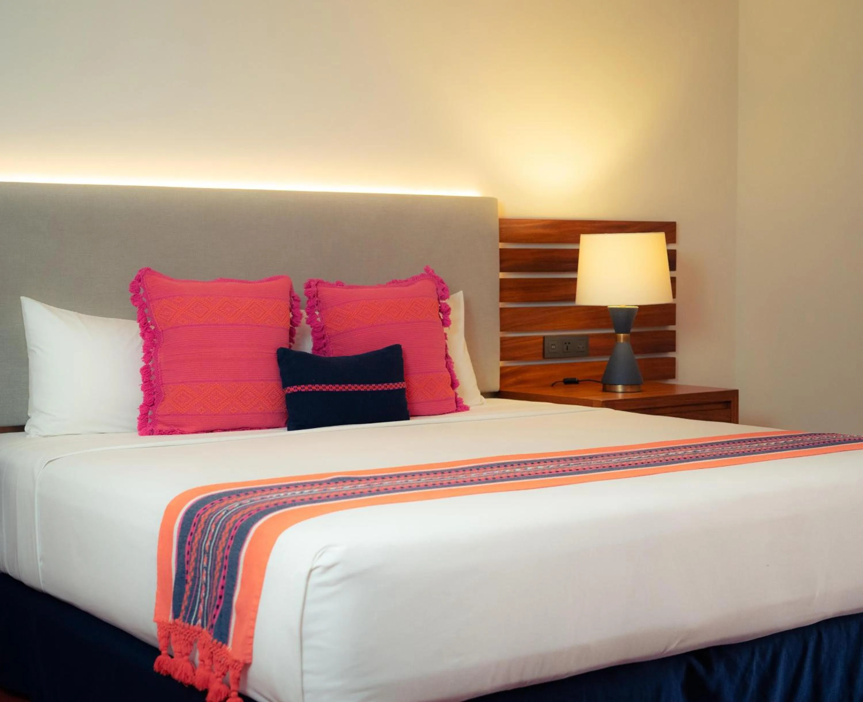 Bed in Casa Azulai Puebla Hotel Boutique