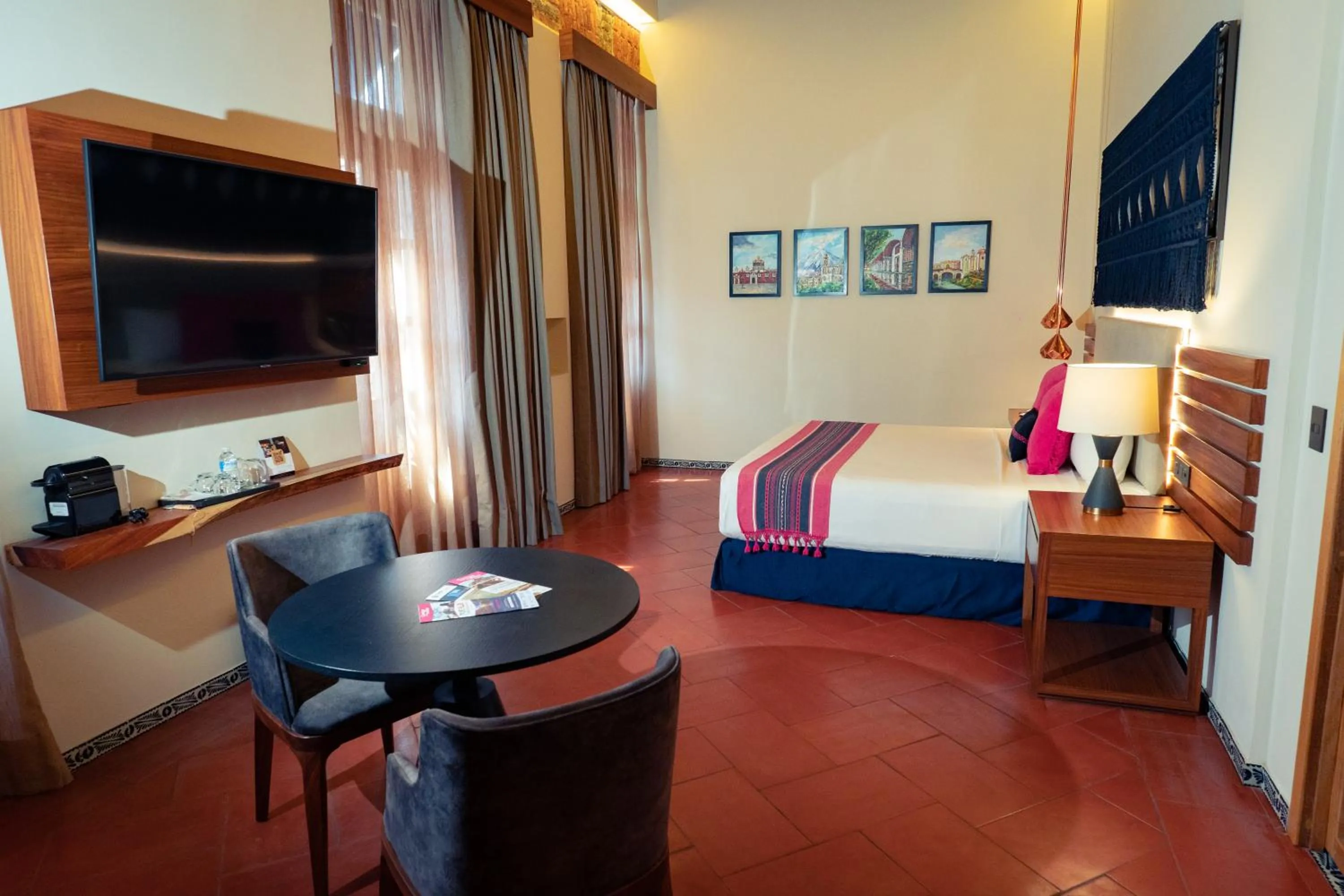 Bed in Casa Azulai Puebla Hotel Boutique