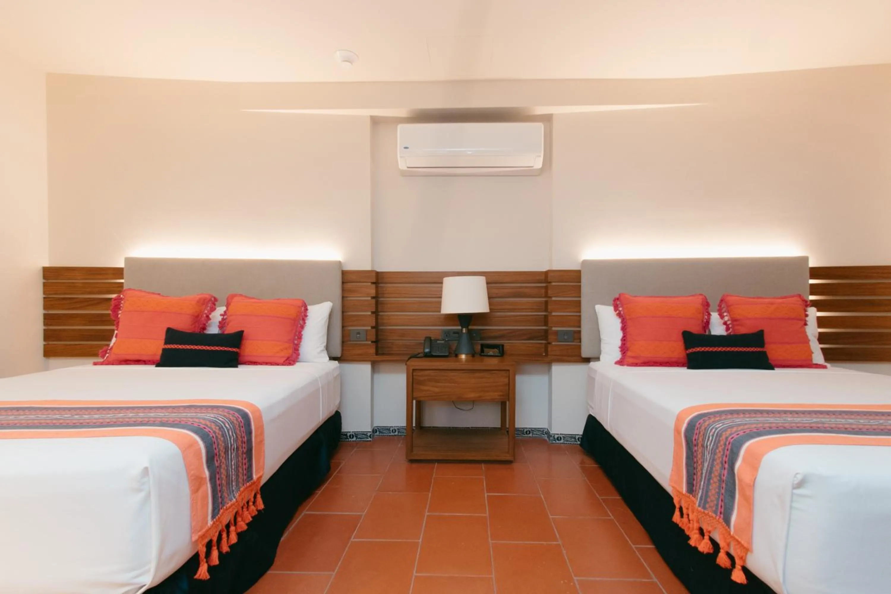 Bed in Casa Azulai Puebla Hotel Boutique