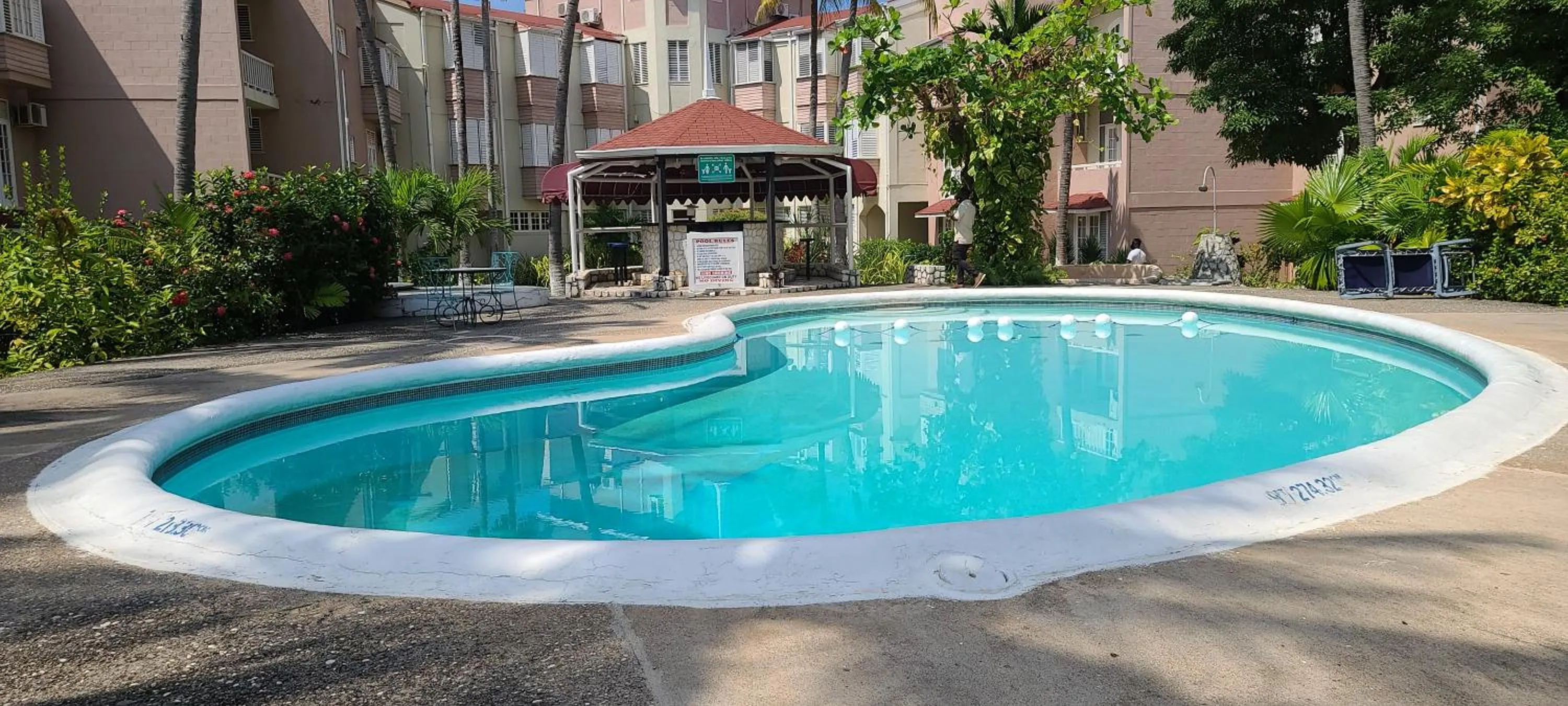 Swimming Pool in Fisherman's Point