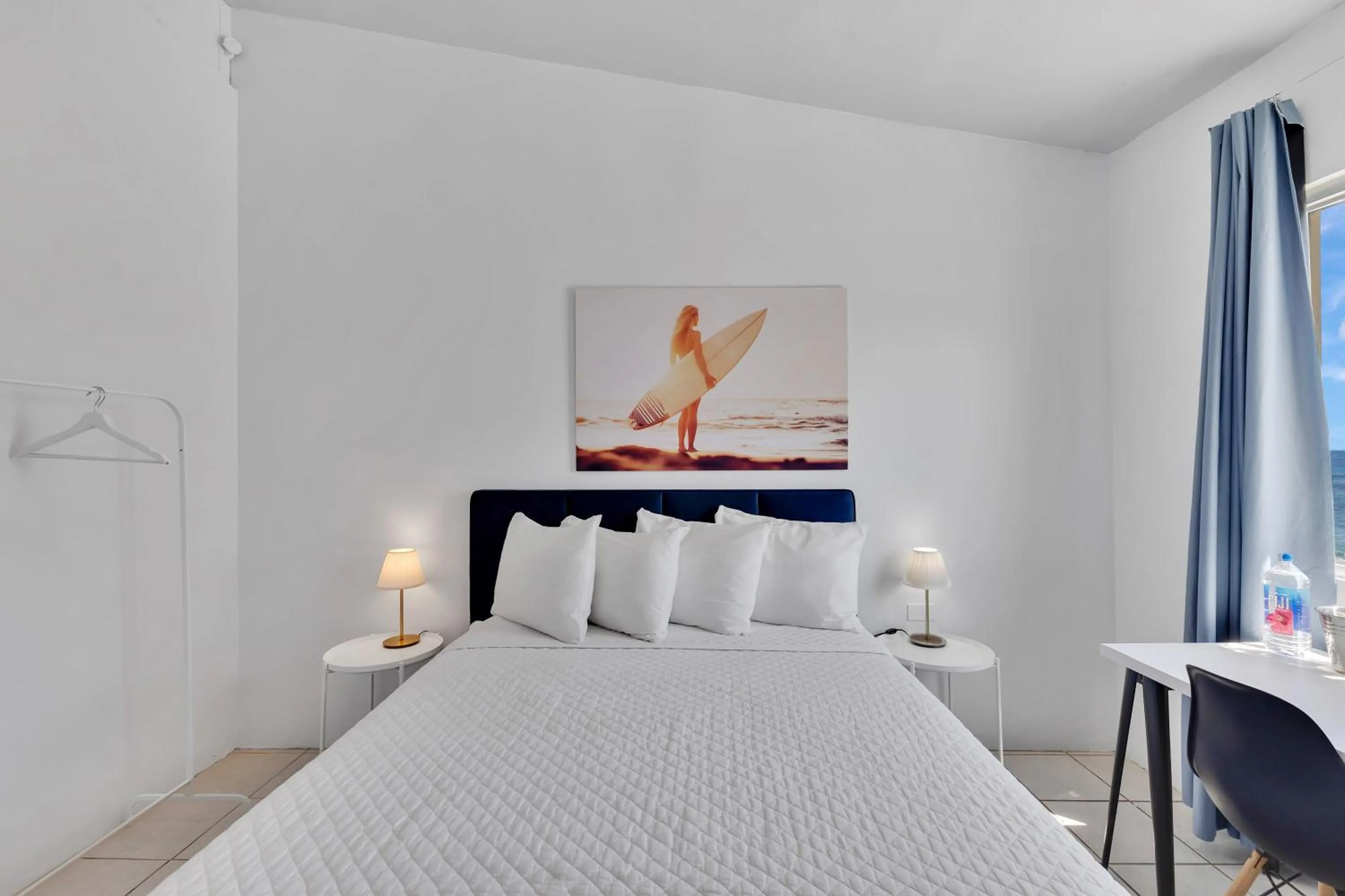 Bed in Bella Surf Inn