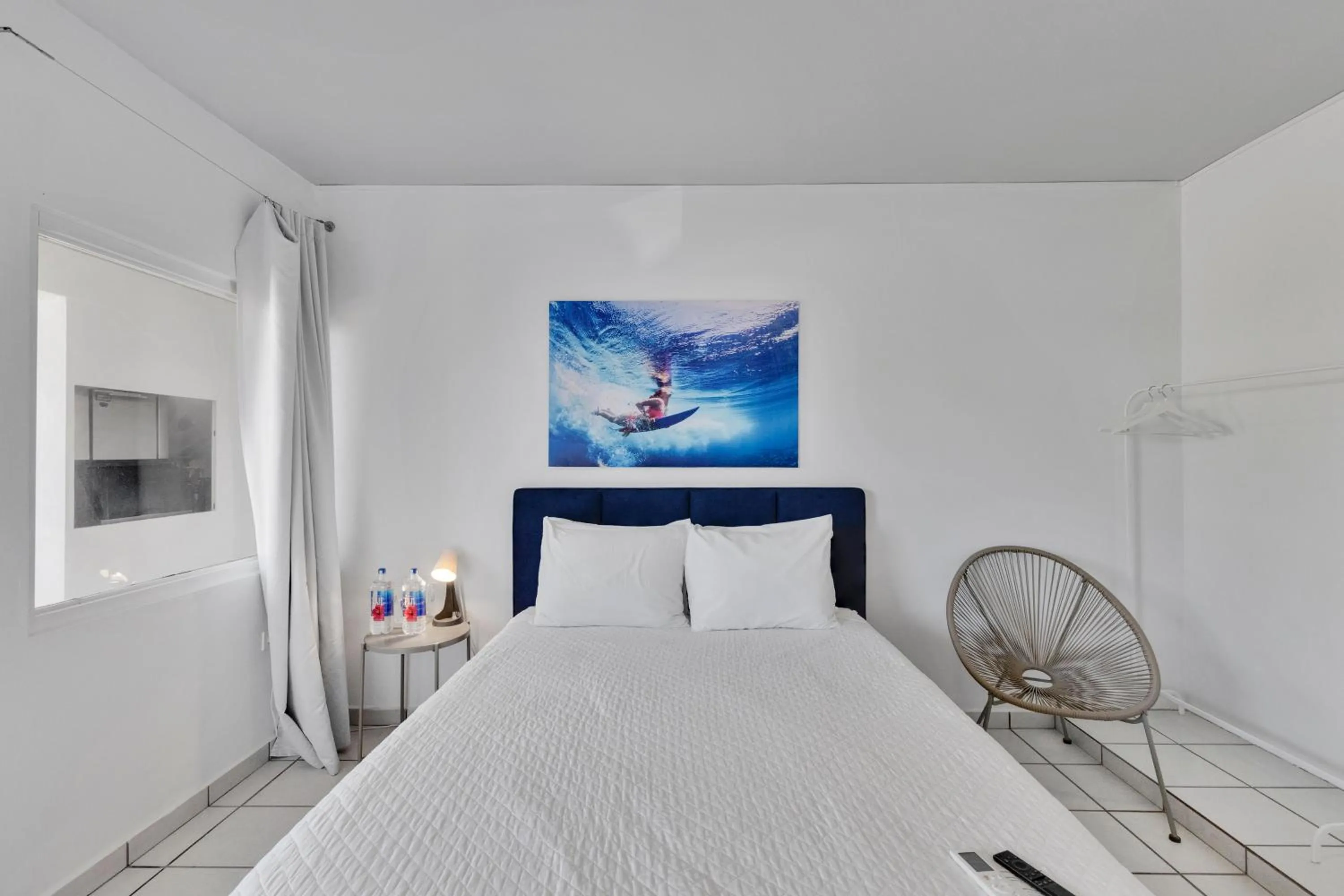 Bed in Bella Surf Inn