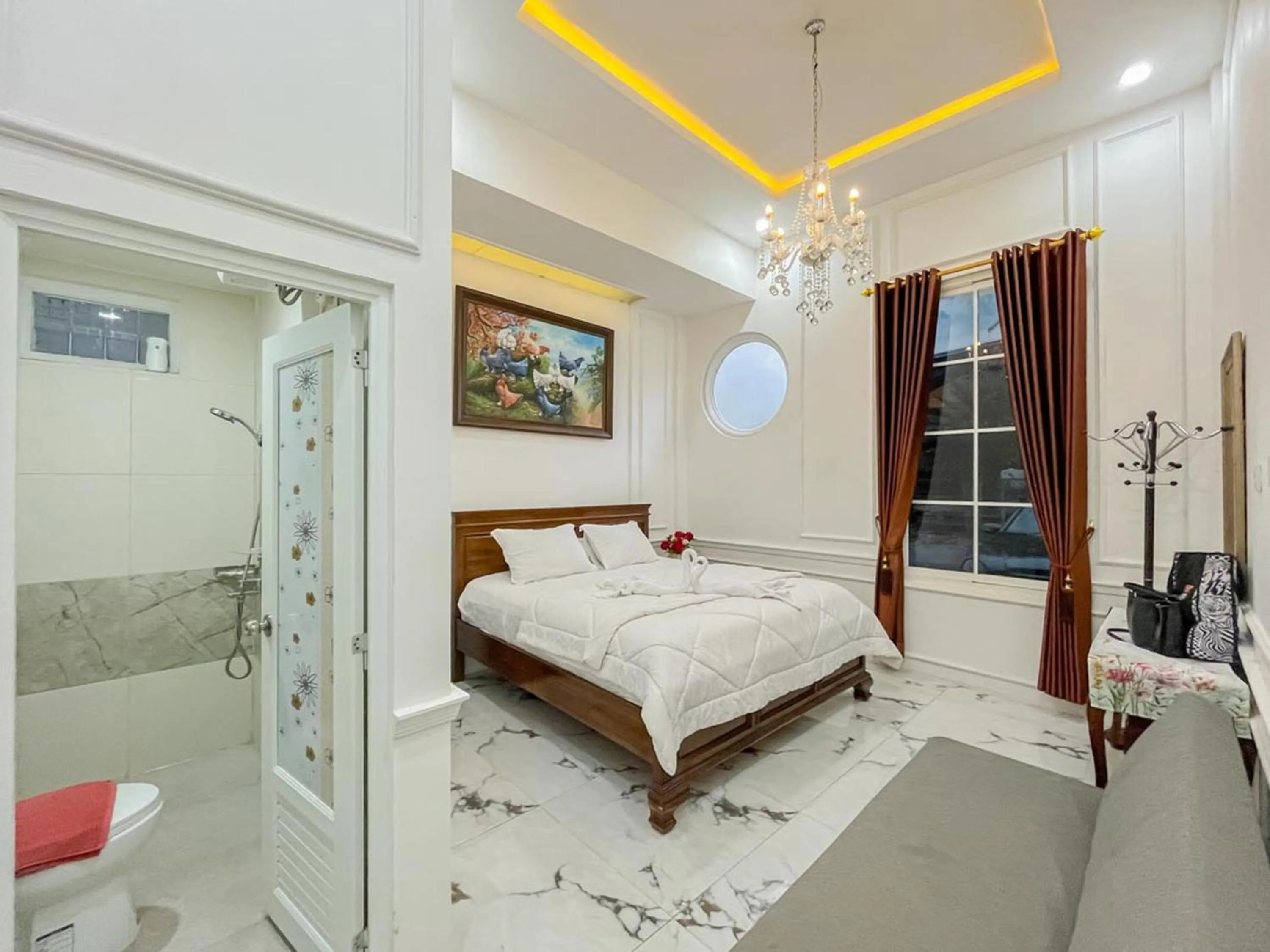 Bedroom in Sakura Guest House by The Lavana